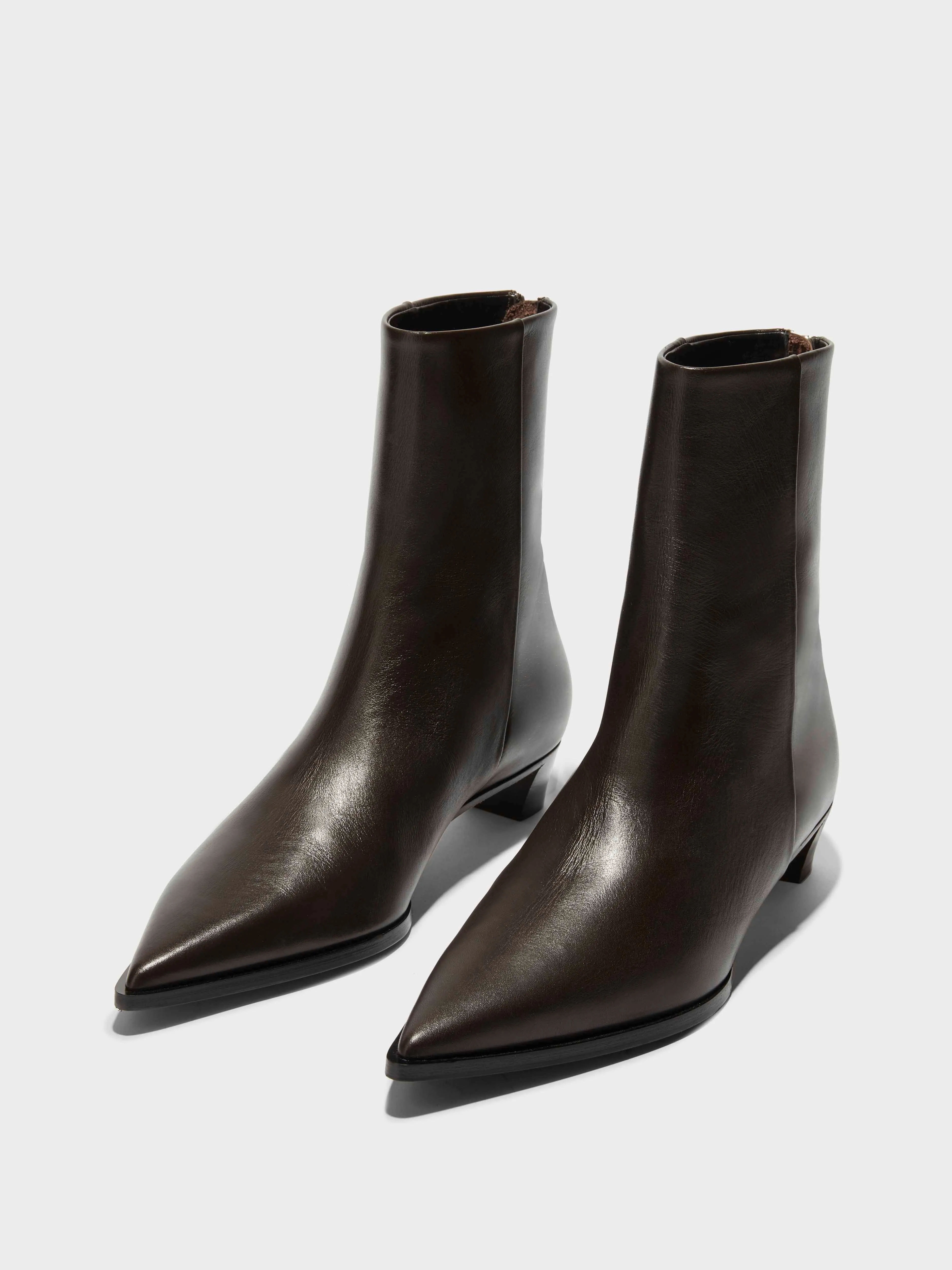 Weekend Trek Harriet Pointed Ankle Boots