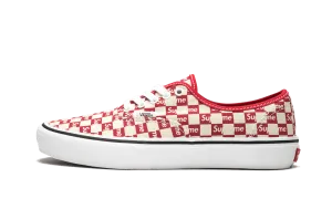 Meet Walk Authentic Pro "Supreme - Checkered Red 2016"