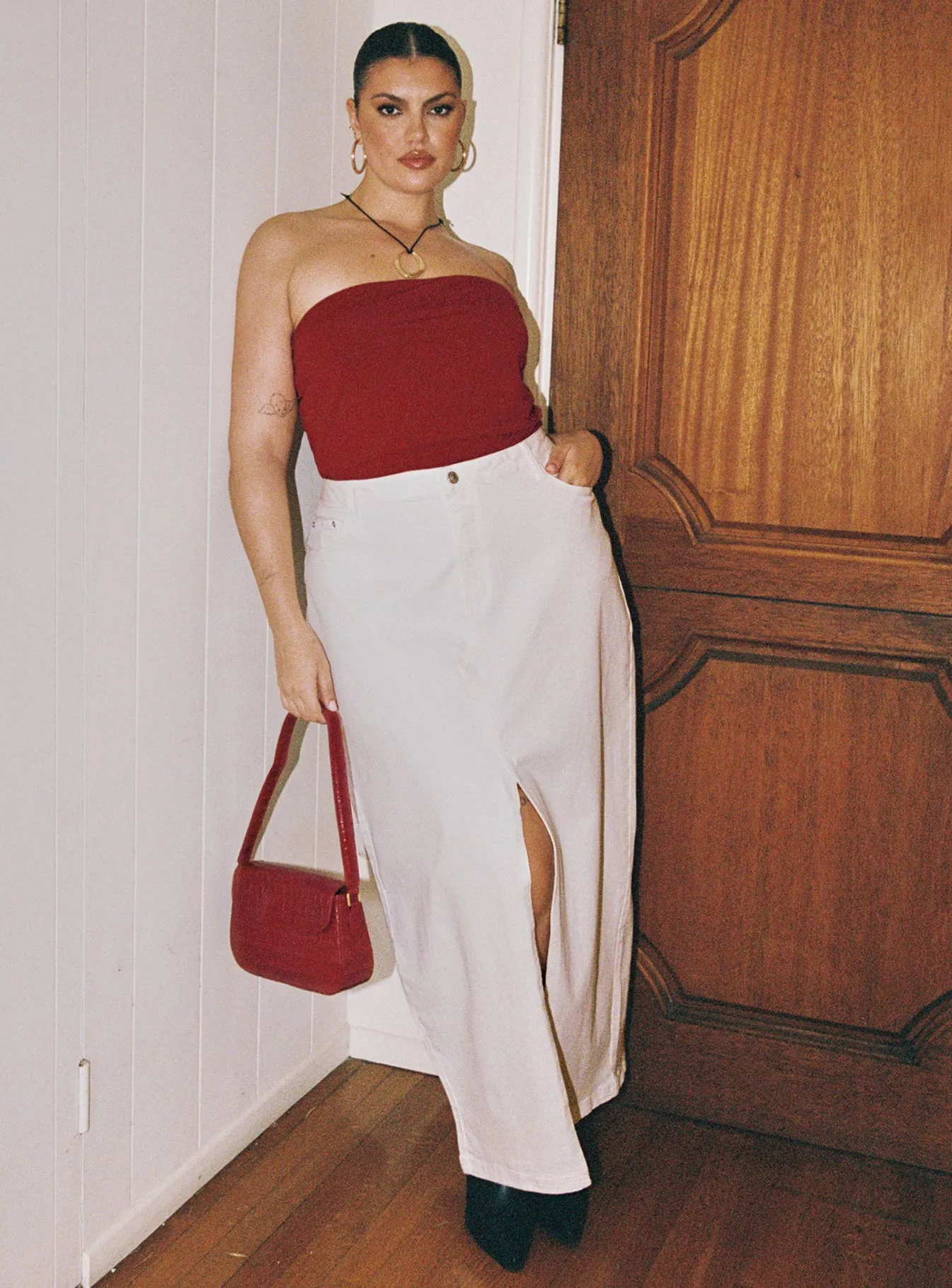 Smooth Edging Crisscross Back Batkins Maxi Skirt Cream Curve