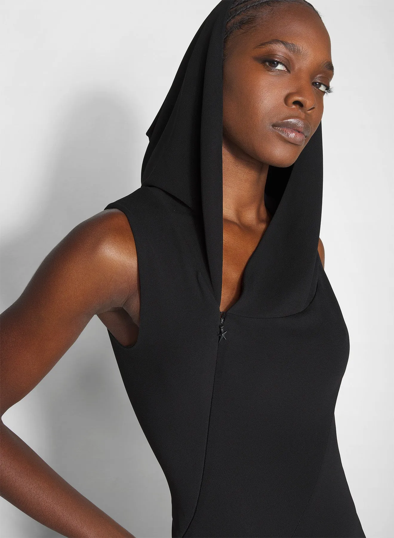 black hooded sleeveless gown Smart Waistband Fit