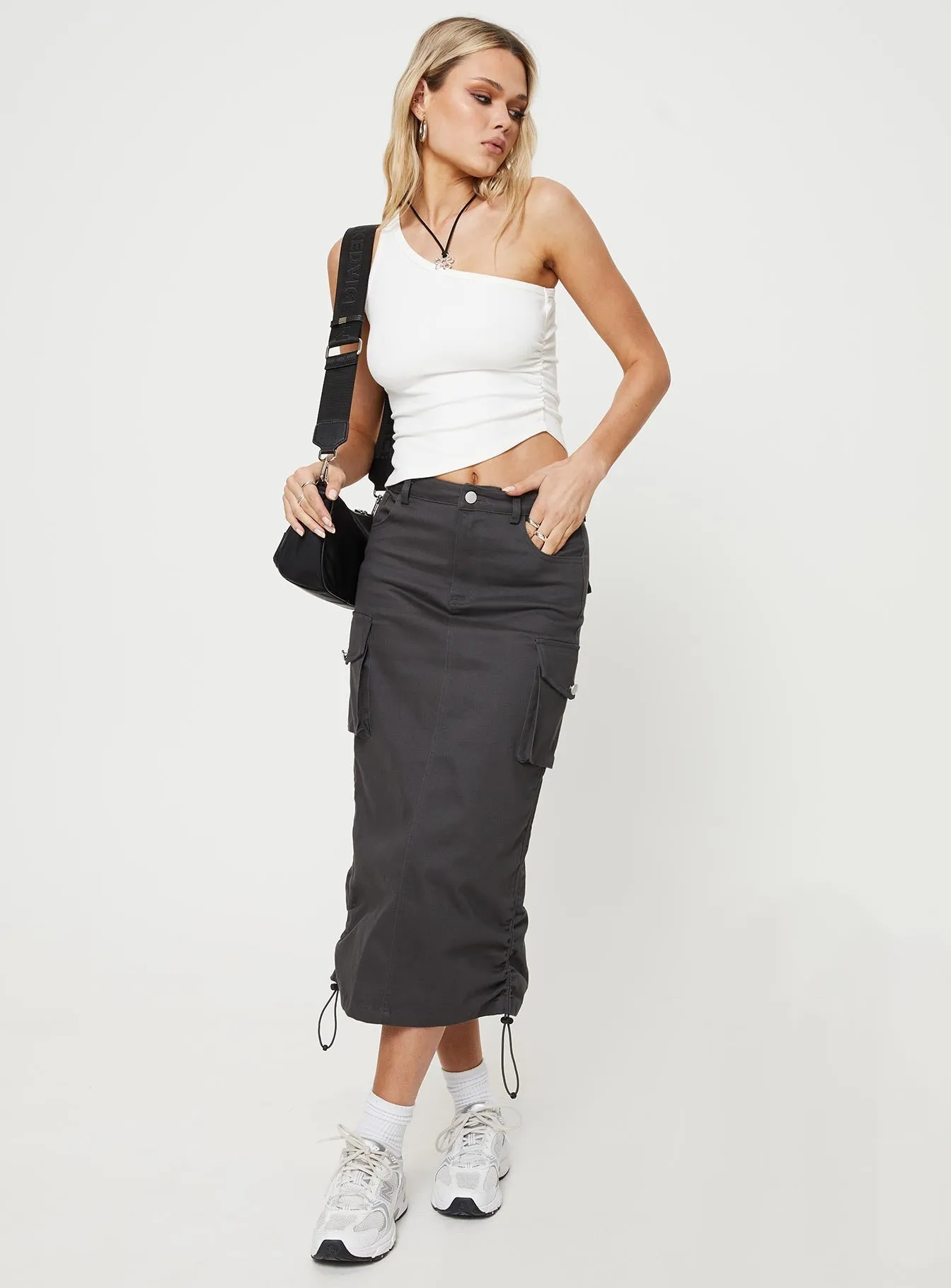 Travel Influence Bellows Cargo Midi Skirt Washed Black