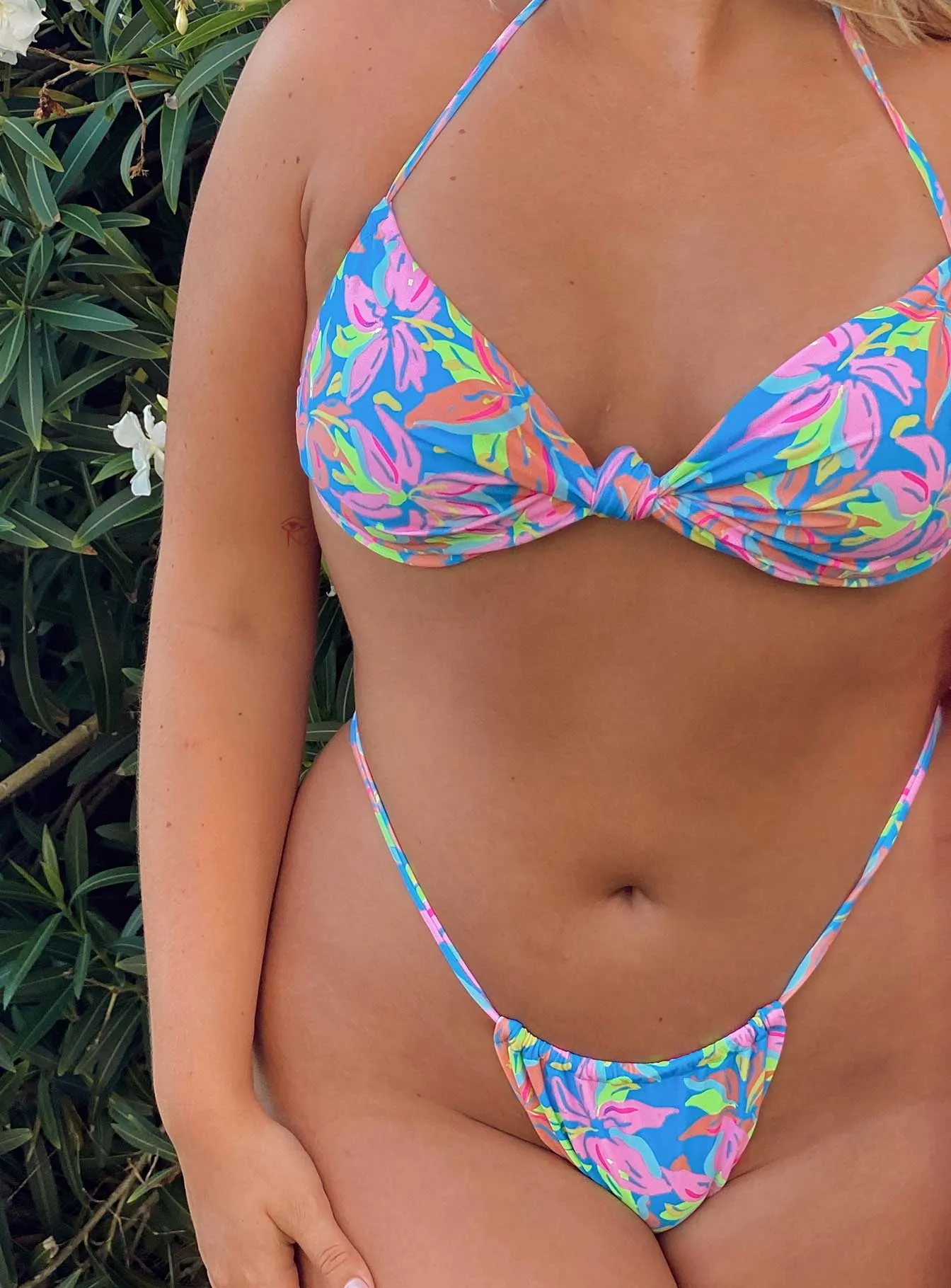 Bianca Bikini Top Blue Multi Floral-Motif vacation look