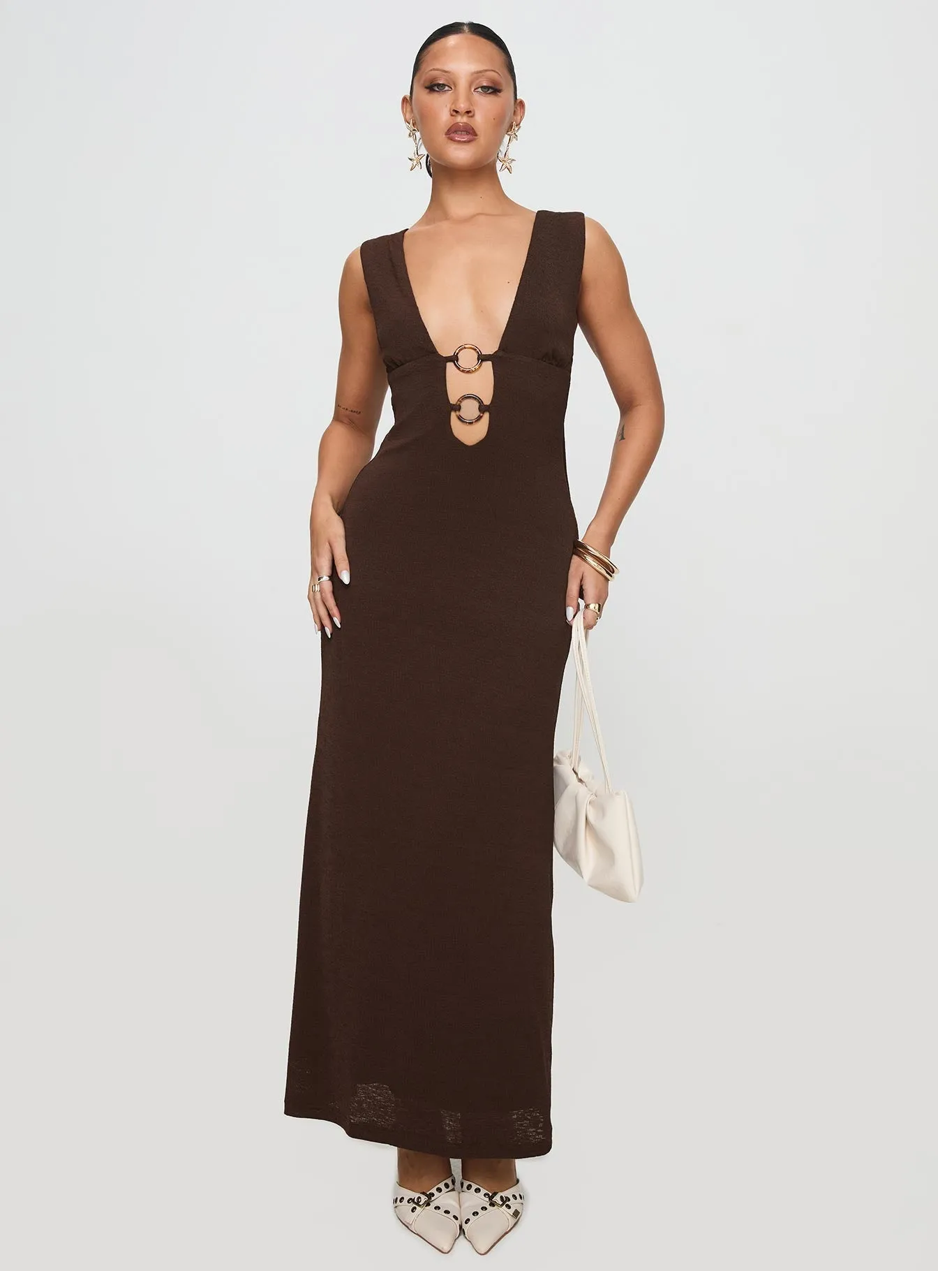 understated look Modern and Feminine Steward Maxi Dress Chocolate