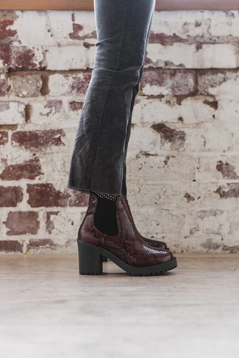 'Evie' Boots by Zette Shoes - Burgundy Snakeskin Slip Resistant Trail Runner
