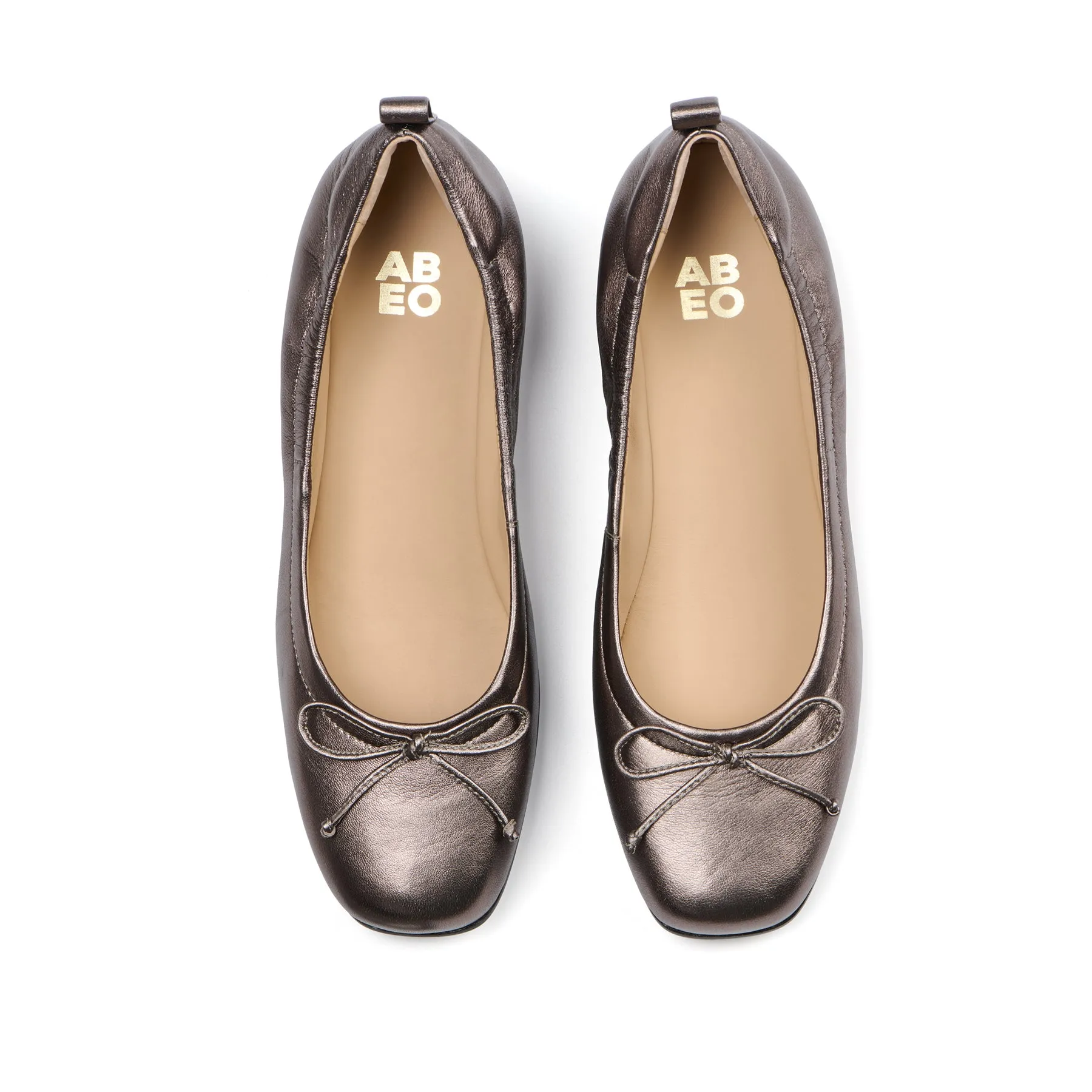 Seamless Interior Impact Resistant Sole Cadence Bow Metatarsal