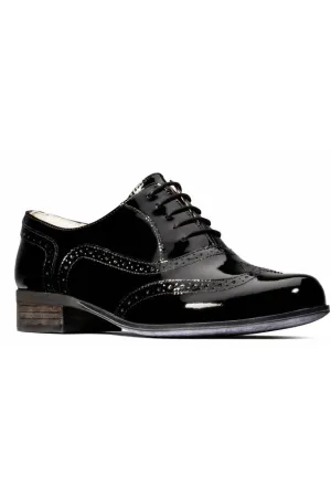 Clarks Hamble Oak in Black Patent leather Foot Glow