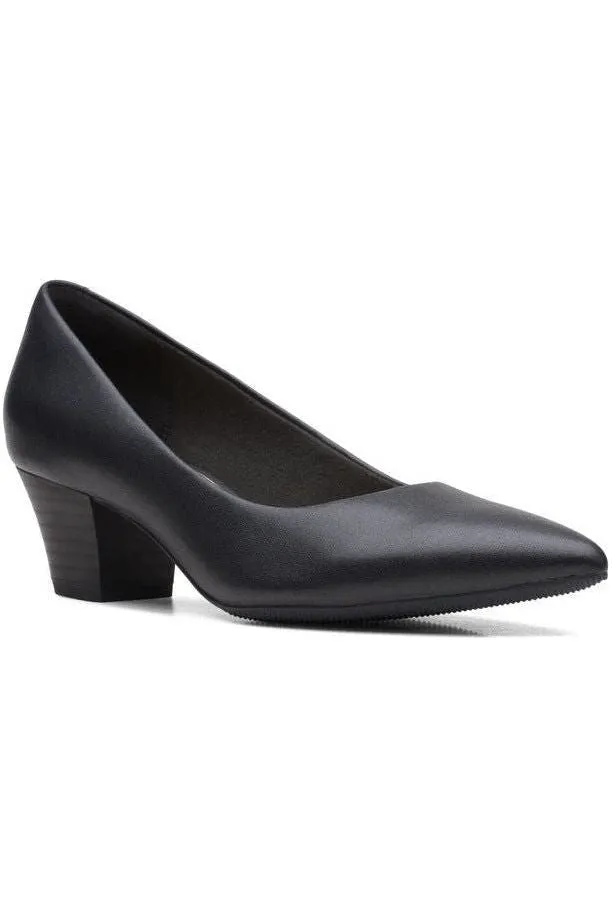 Classic Silhouette Design Airy Design Clarks Teresa Step in Black leather