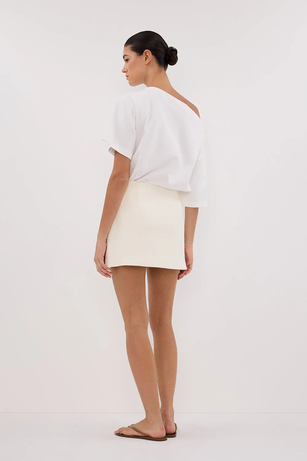 DEMI CREAM TAILORED SKORT No Pressure Wedding Gift