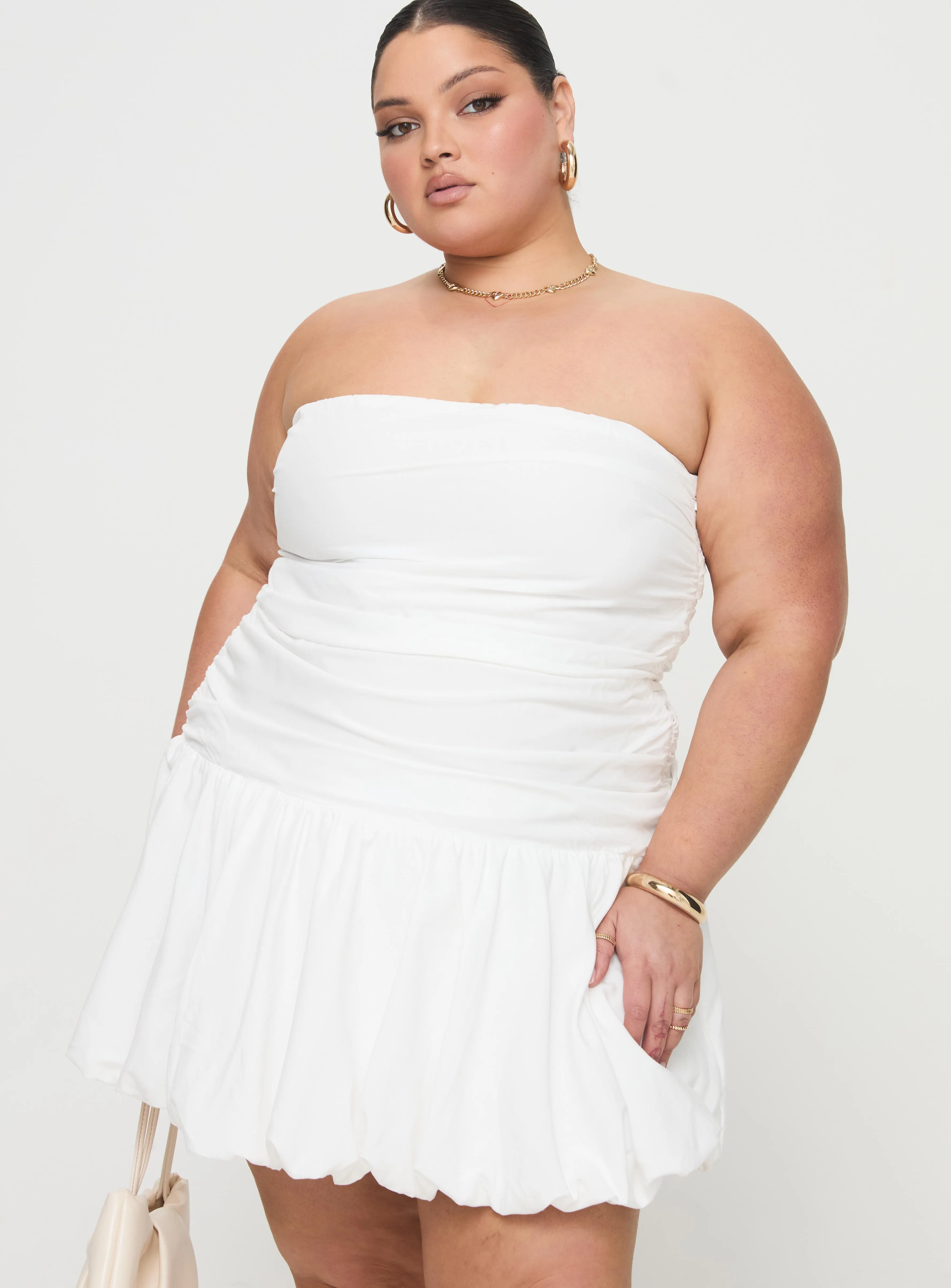 Modern-style Glamour Girl Strapless Bubble Hem Mini Dress White Curve