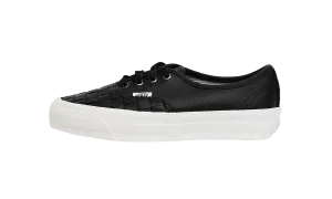 Authentic 44 "Black Leather" Airport Walk