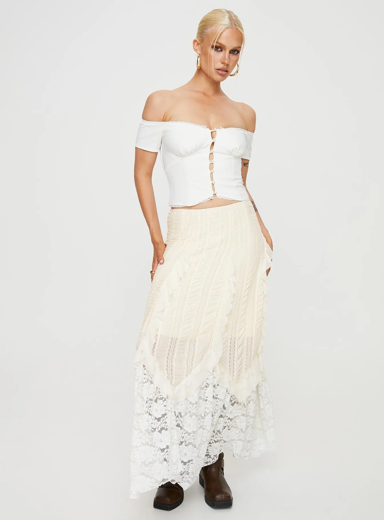Gentle Flow Lightweight Fabric Astryd Lace Maxi Skirt Cream