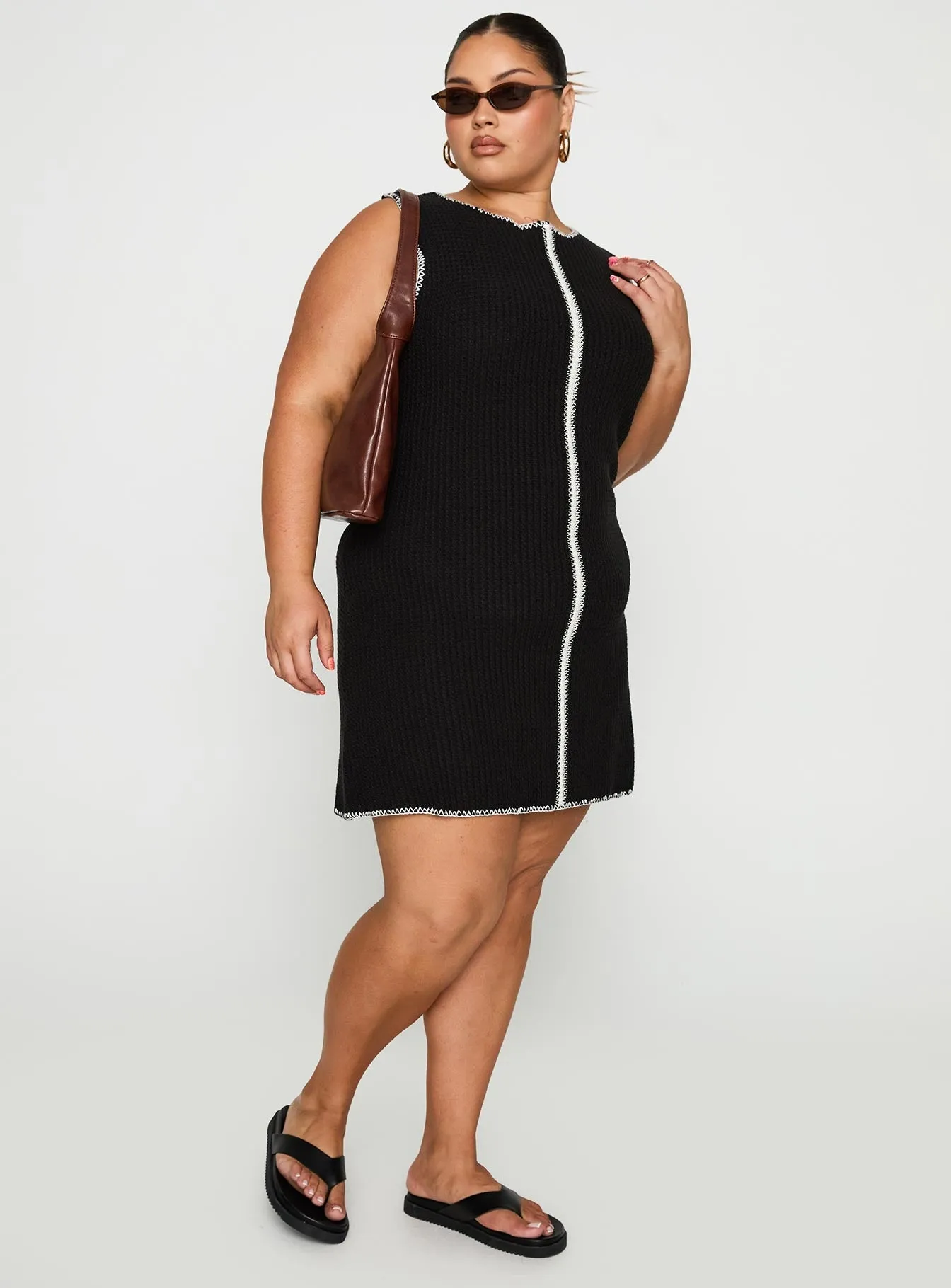Lawn Soft Carlisha Knit Mini Dress Black / White Curve