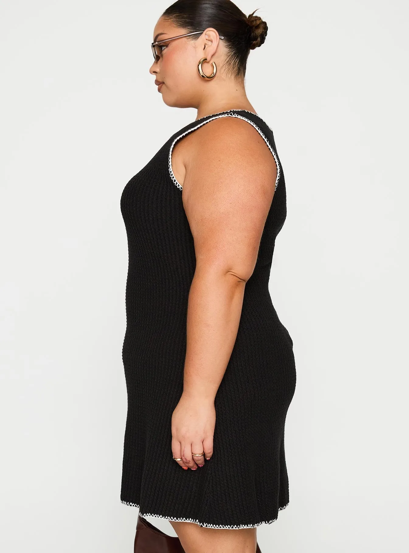 Carlisha Knit Mini Dress Black / White Curve Fringe-Detail Perfect Look