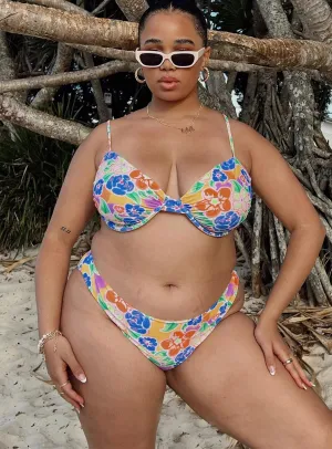 Tropical Adventure Underwire-Support Ellie Bikini Bottoms Multi Floral Curve