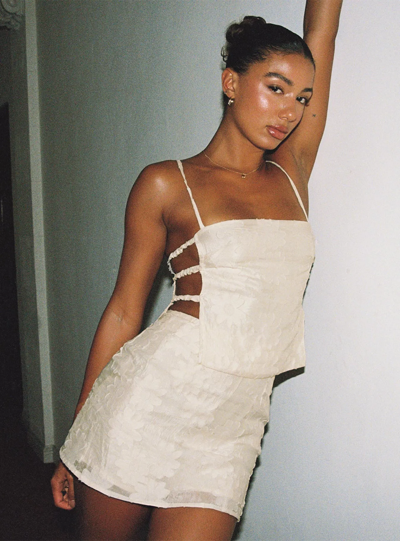 Floral Jacquard Mini Set Cream party look