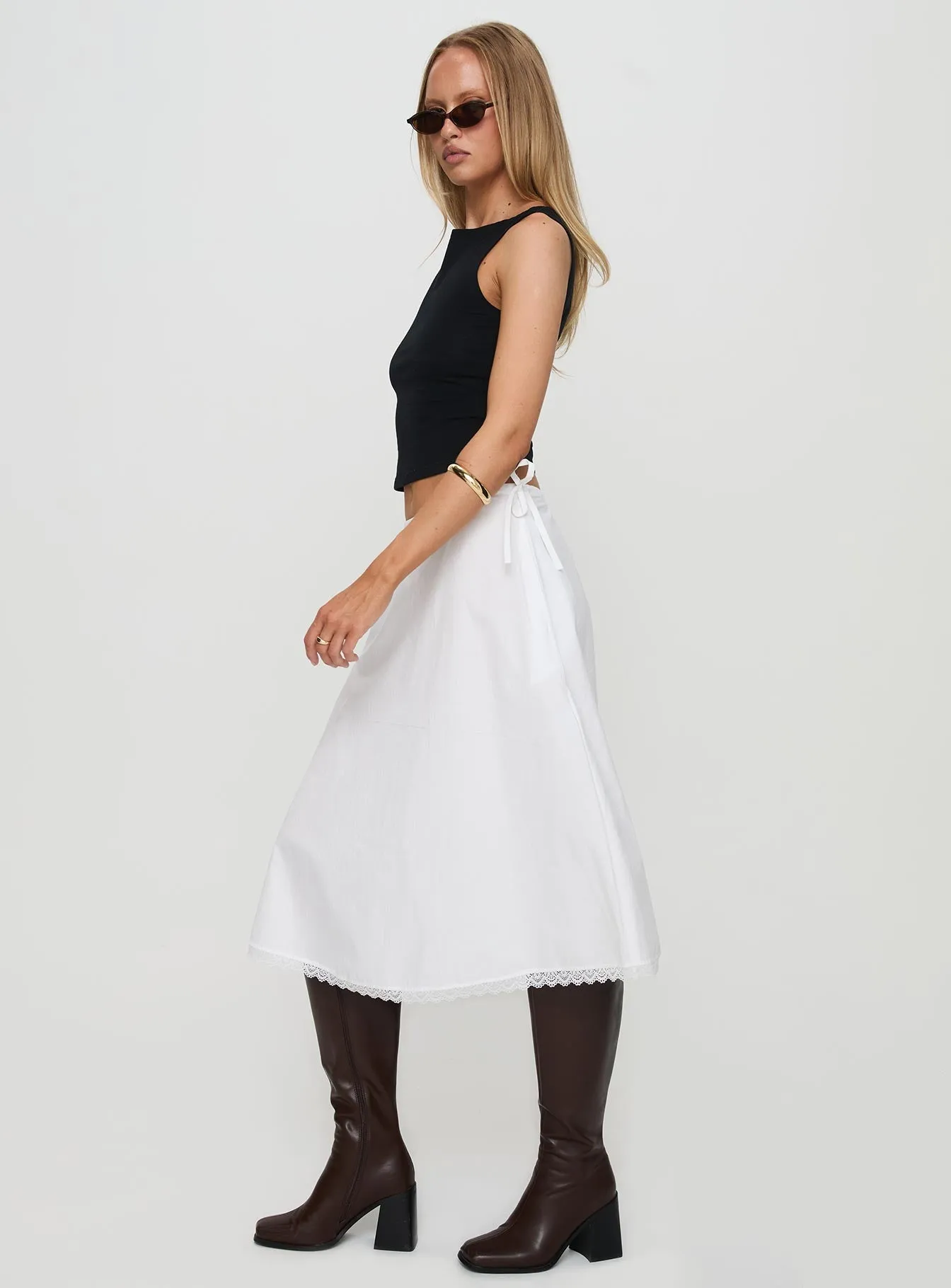 Taka Midi Skirt White Summer Outfit