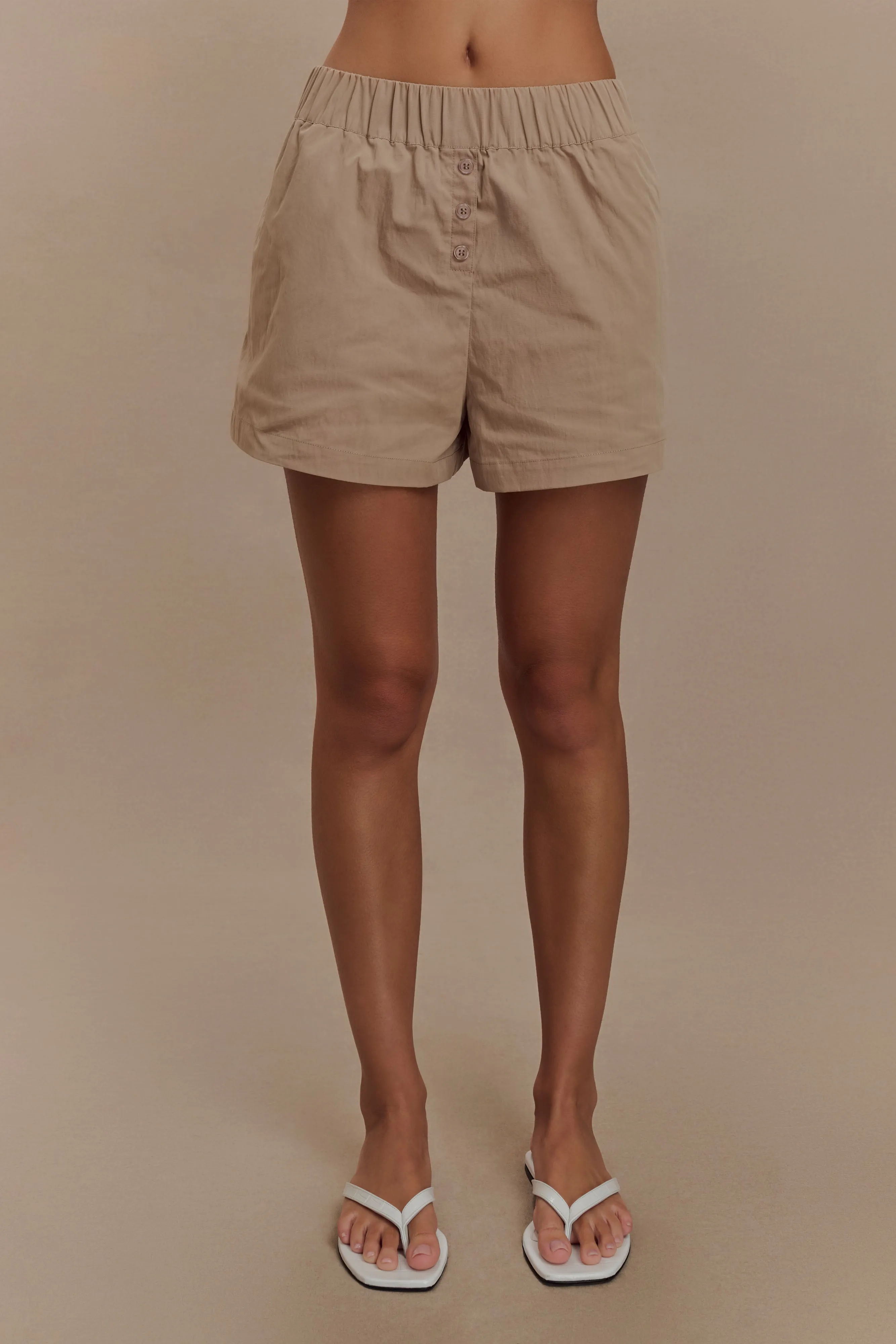 Classic Vibe Colorfast Treatment Johanna Cotton Relaxed Shorts - Sand