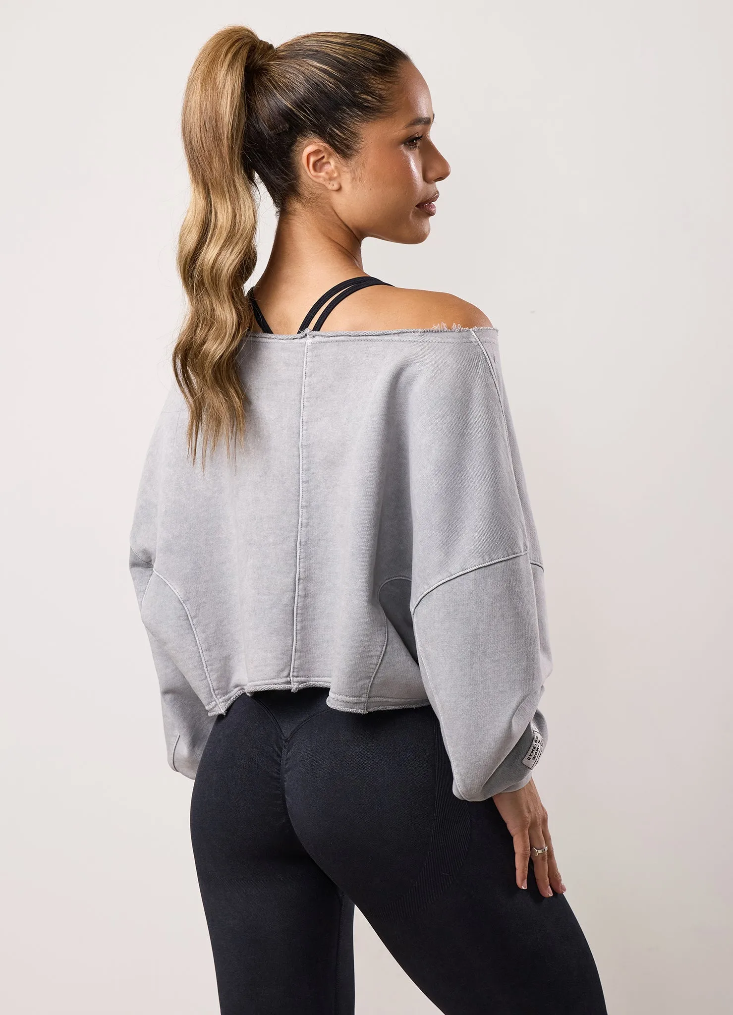 Smart Wear Gym King Limitless Crop Relaxed Fit Sweatshirt - Washed Light Grey
