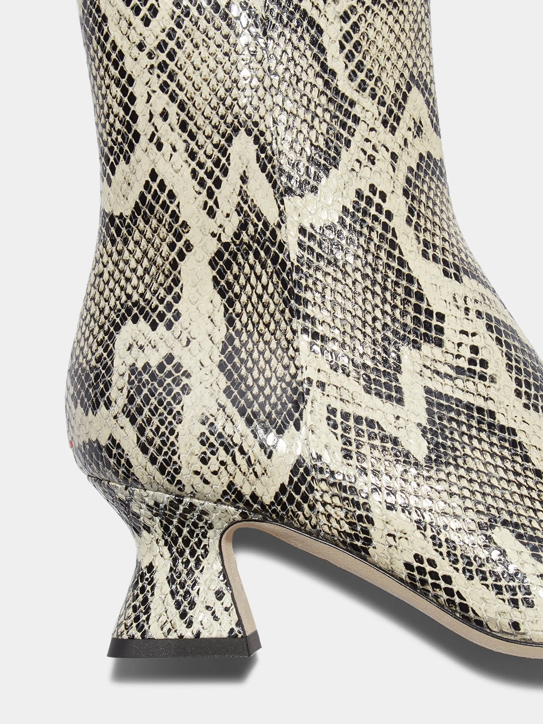 Koko Regal Heel Boots Stage Show