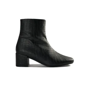 'Jacqui' vegan-leather ankle boot by Zette Shoes - black croc Shock   Absorbing