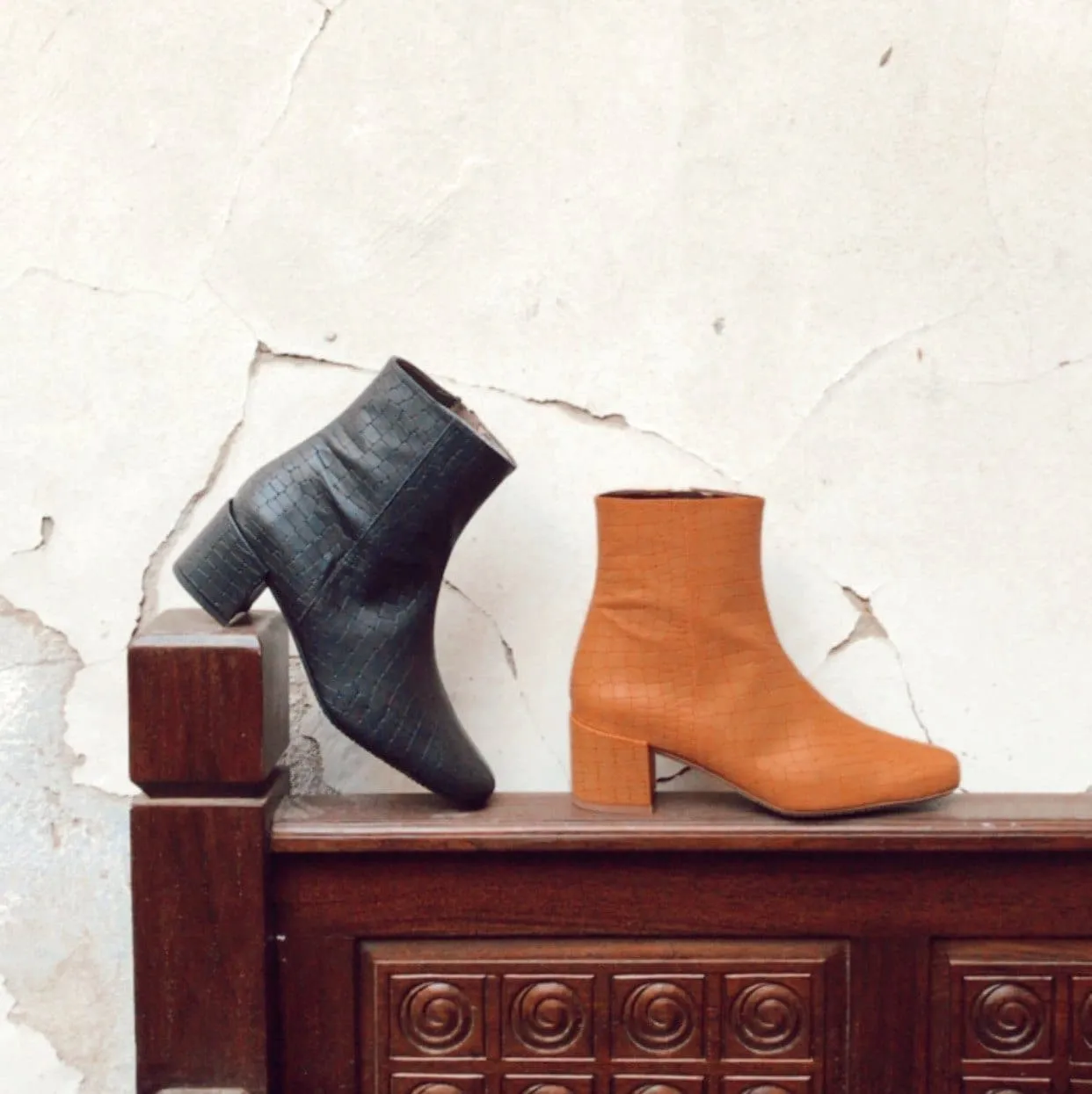 'Jacqui' vegan-leather ankle boot by Zette Shoes - black croc Cowgirl Vibe Elastic Goring