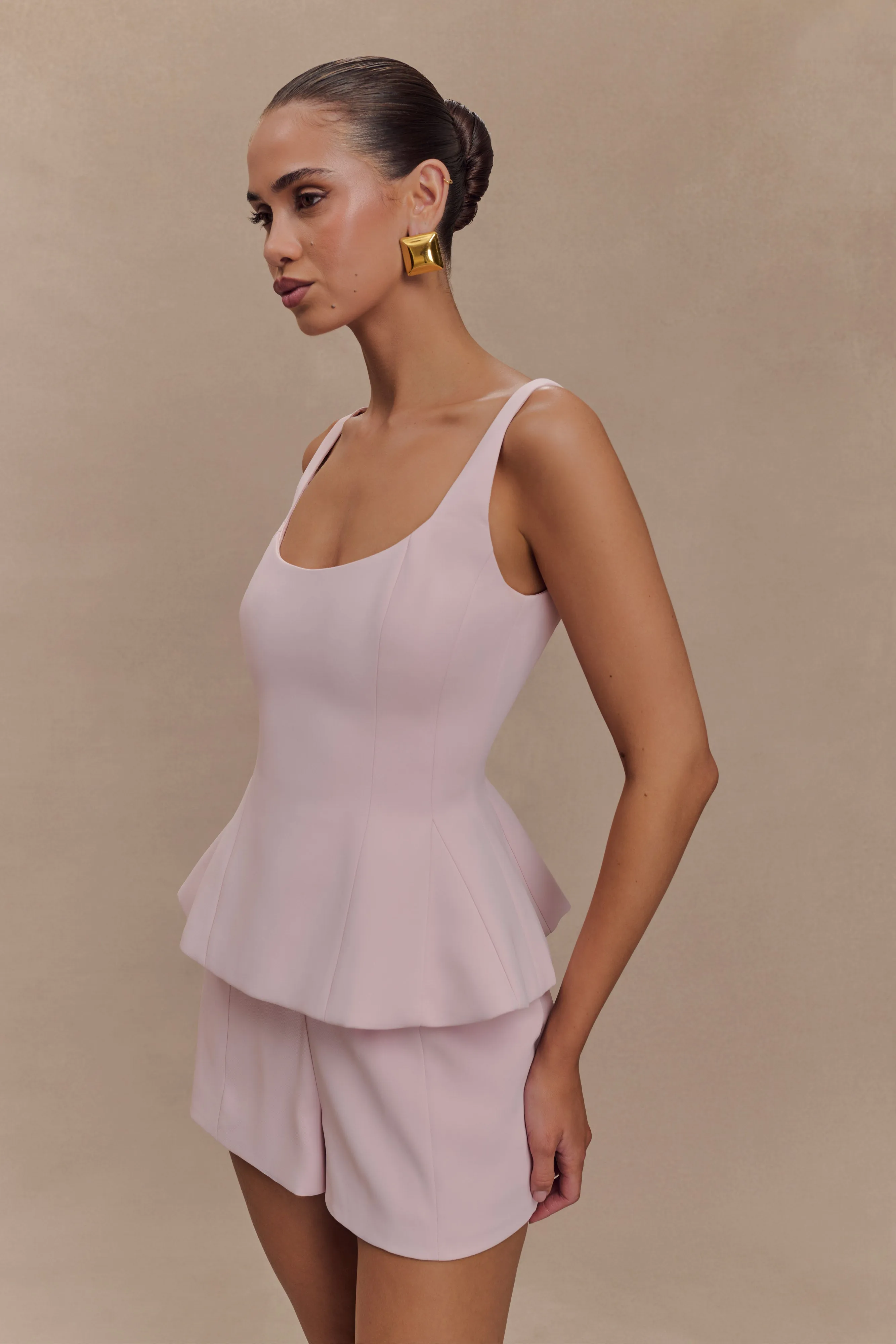 Korrie Suiting Short - Powder Pink Fashionable Look