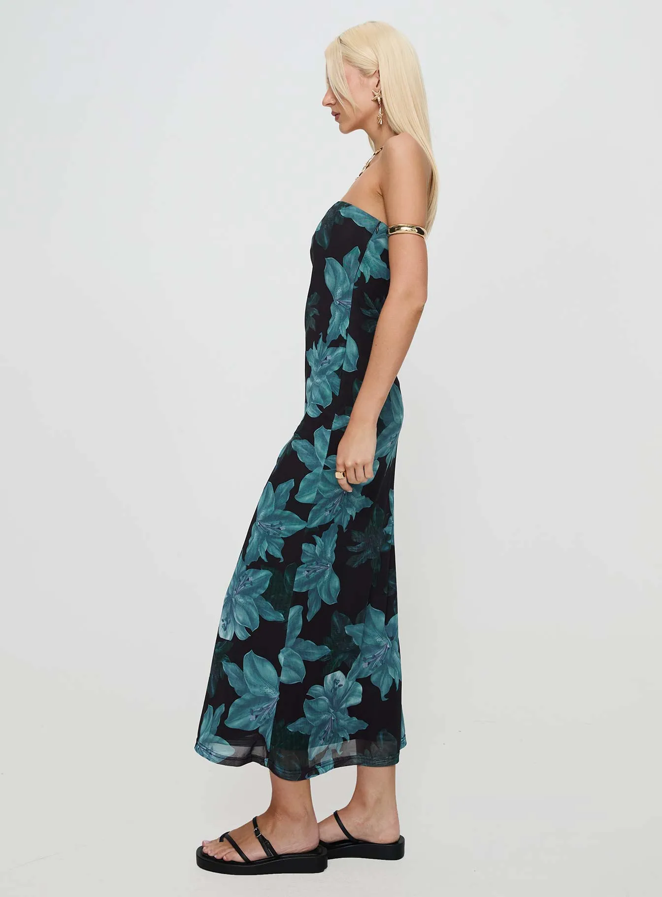 Celik Maxi Dress Black / Blue Floral Sleek Wear Zip Ease