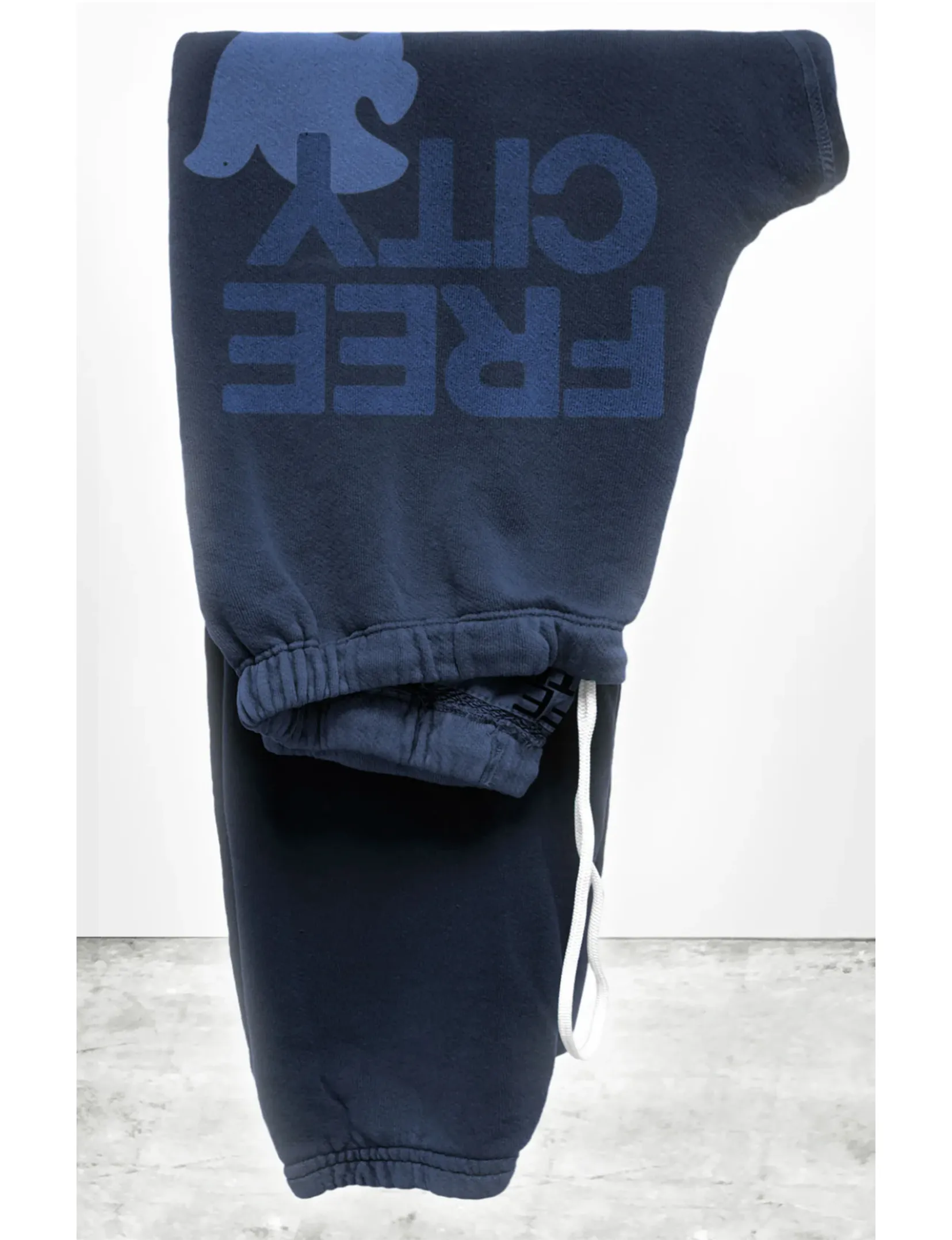 Versatile Layering Sweat Resistant Unisex Flow Sweatpant, Moonshroom Blue