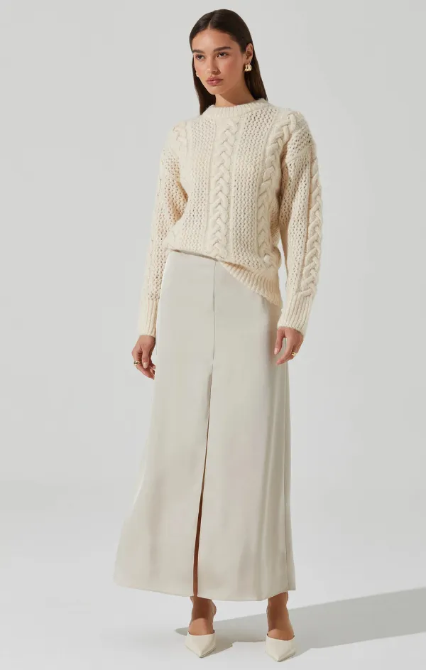 DoubleLayered Edging Wrinkle Recovery Fabric Lizbeth Cable Knit Sweater