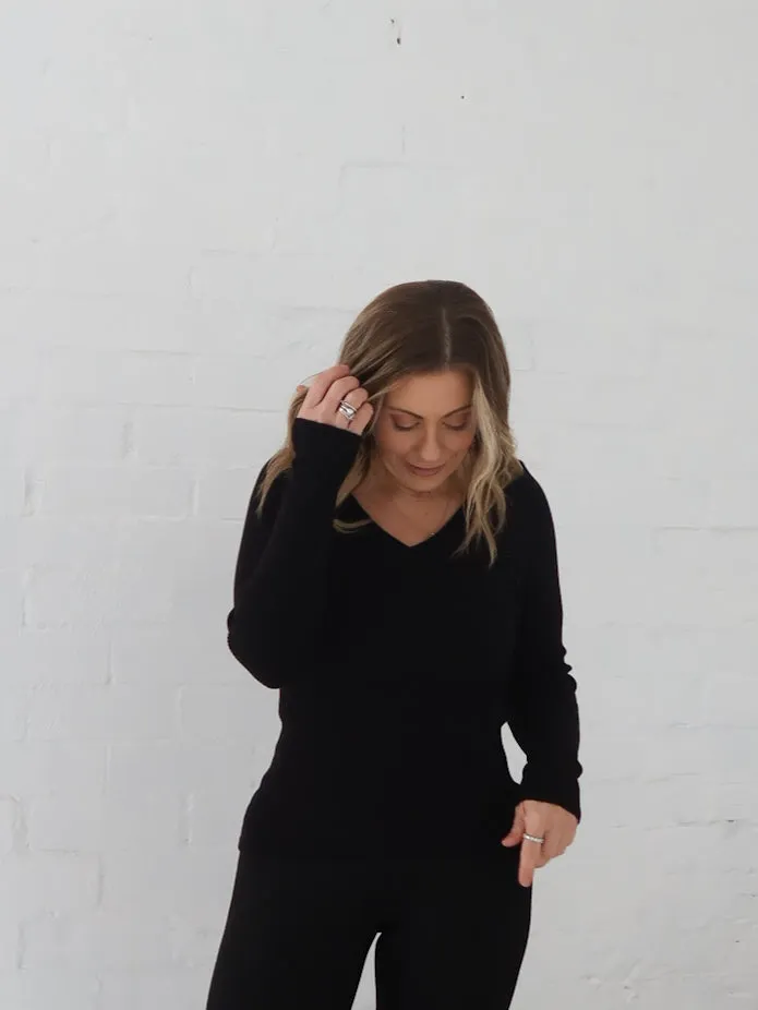 Dawson Knit Top - Black Moisture Management EcoFriendlyMaterial