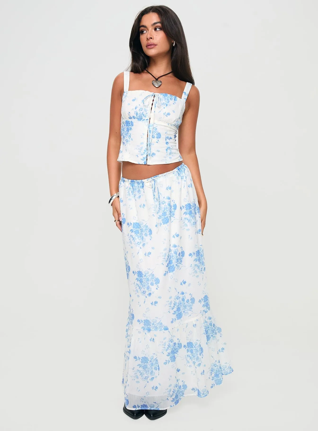 Flowy Drape Reinforced Hems Modern Girl Maxi Skirt White / Blue Floral
