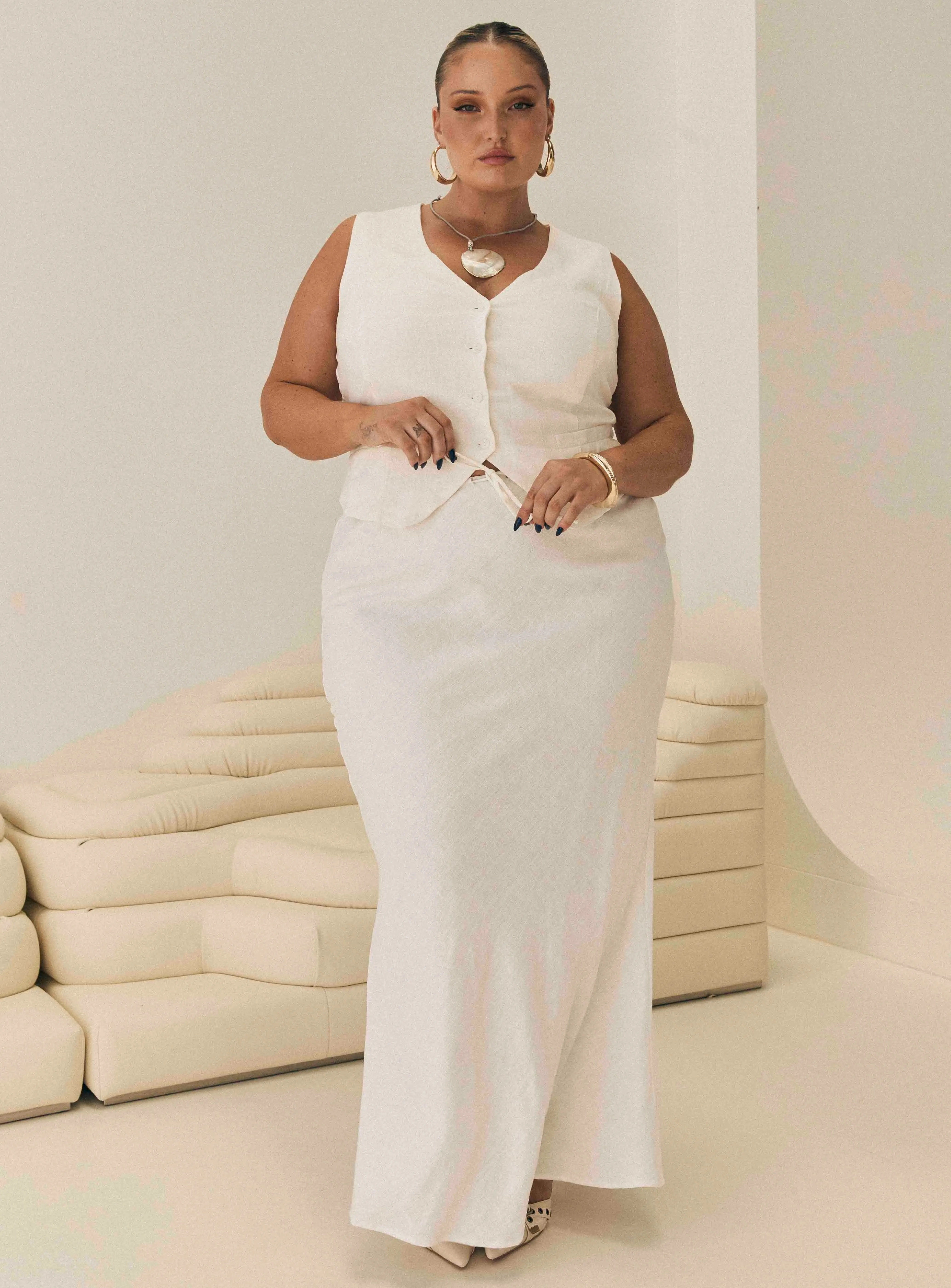 Winter Staple Mercer Linen Blend Maxi Skirt White Curve
