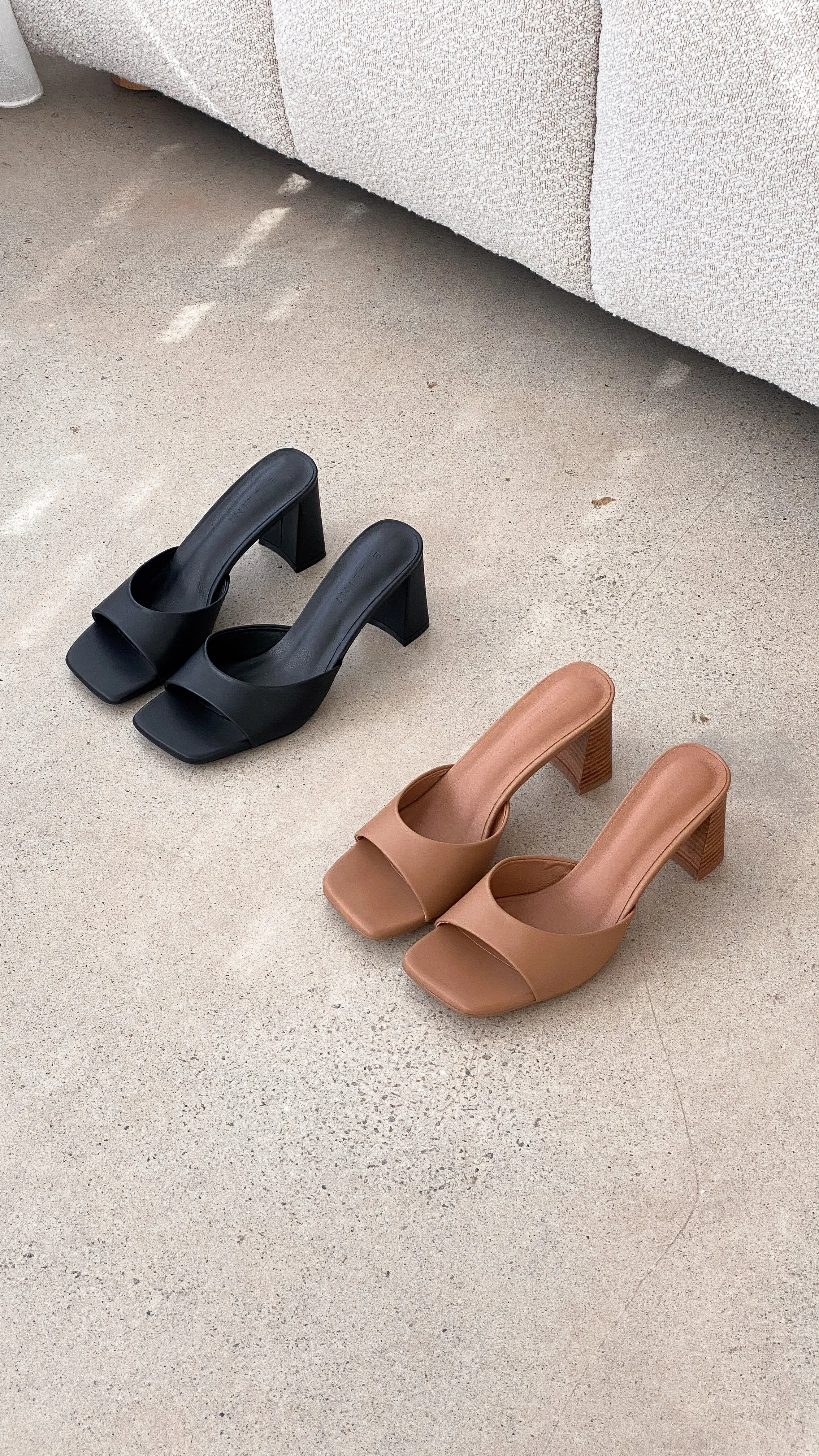 Casual Style Multi Directional Nattie Heel - Black