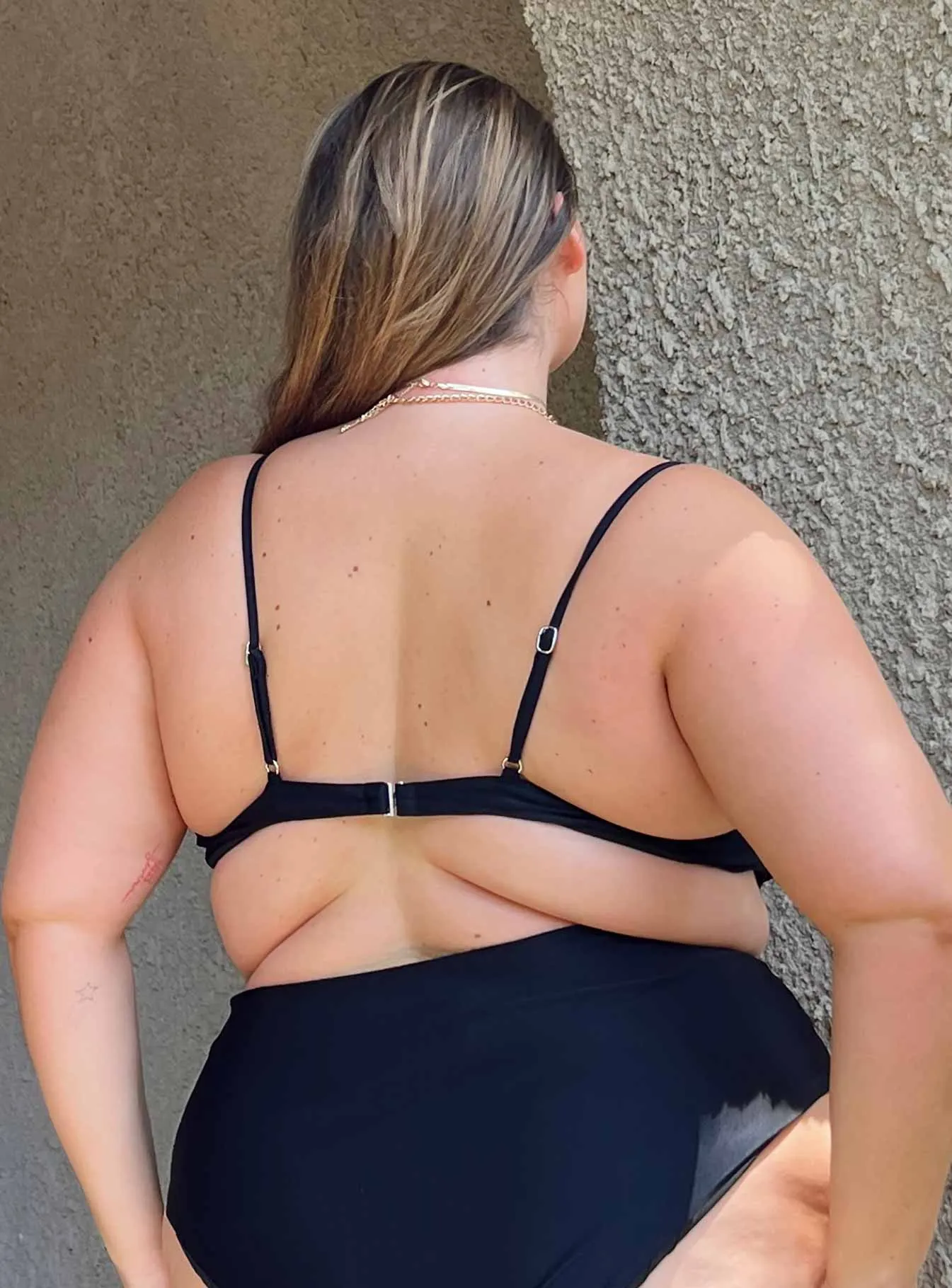 Avani Bikini Top Black Curve athletic style High Stretch Fabric