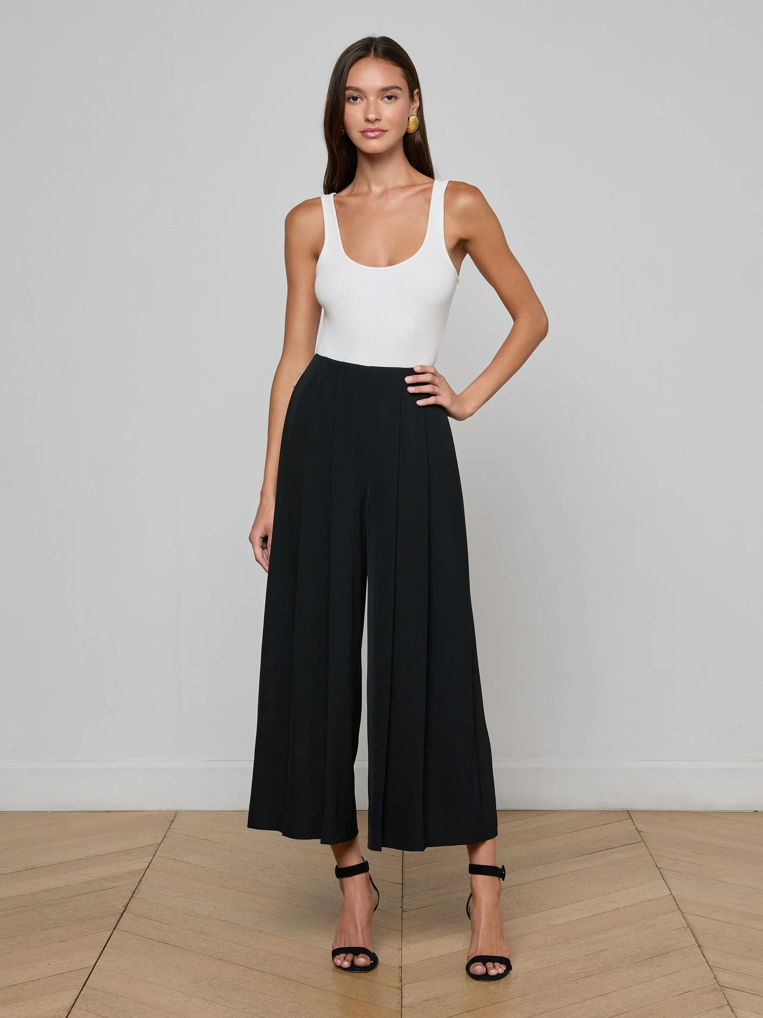 Novalynn Cropped Pleated Pant Daily Comfort Fit