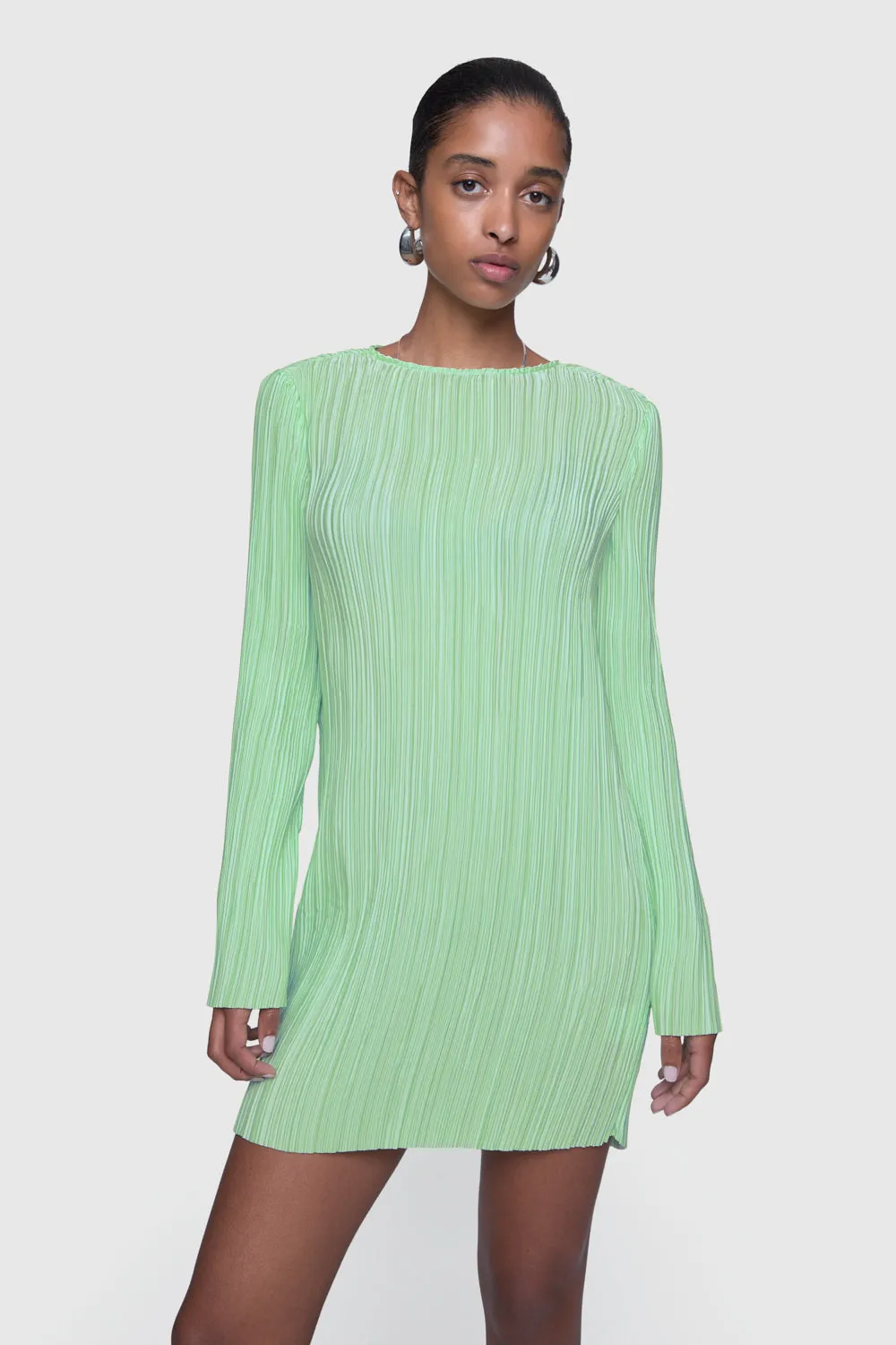 Smooth Lines Comfy Wear Iris Pleated Long Sleeve Mini Dress