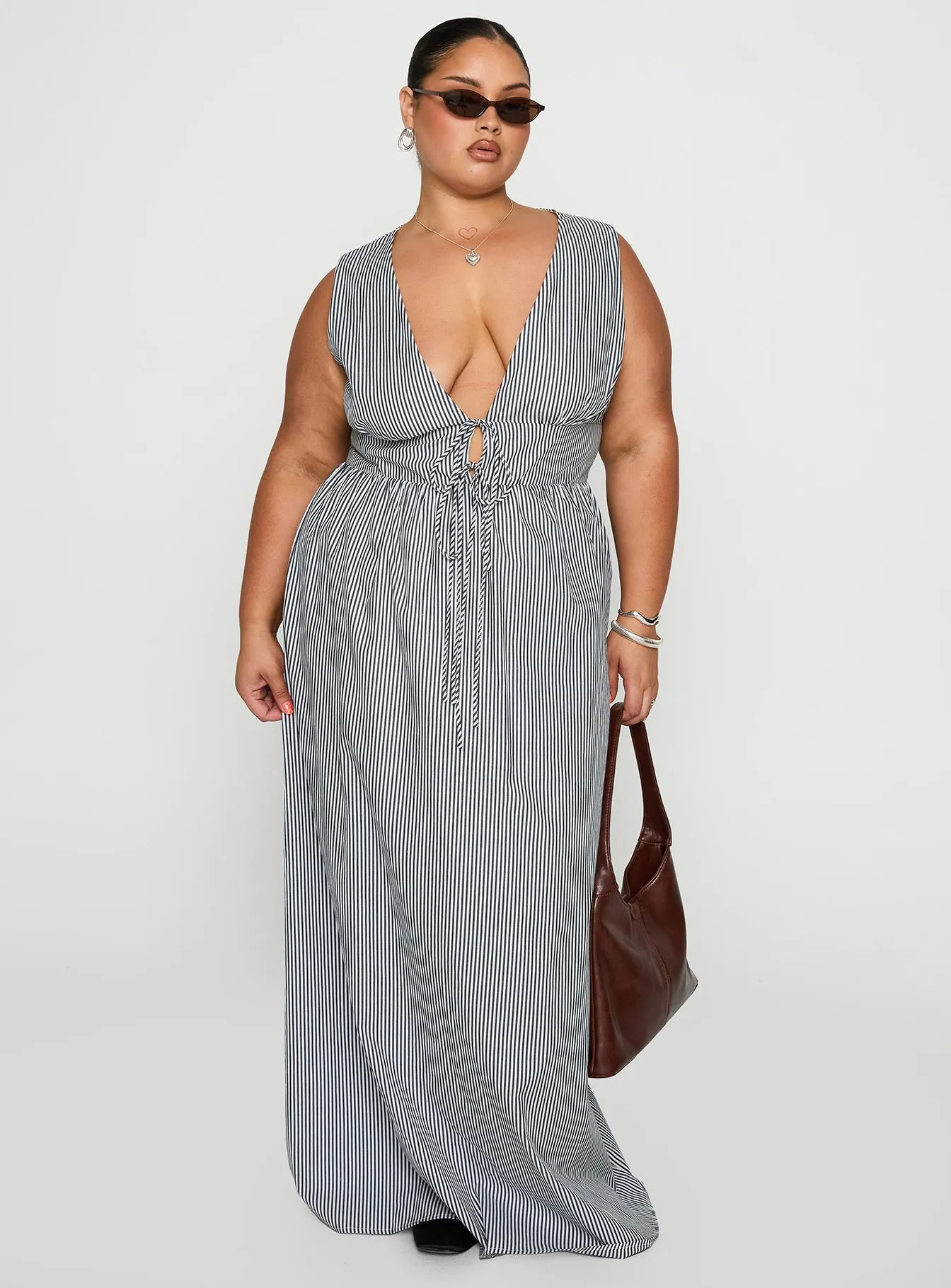 Fall Outfit Pokey Maxi Dress Black / White Stripe Curve