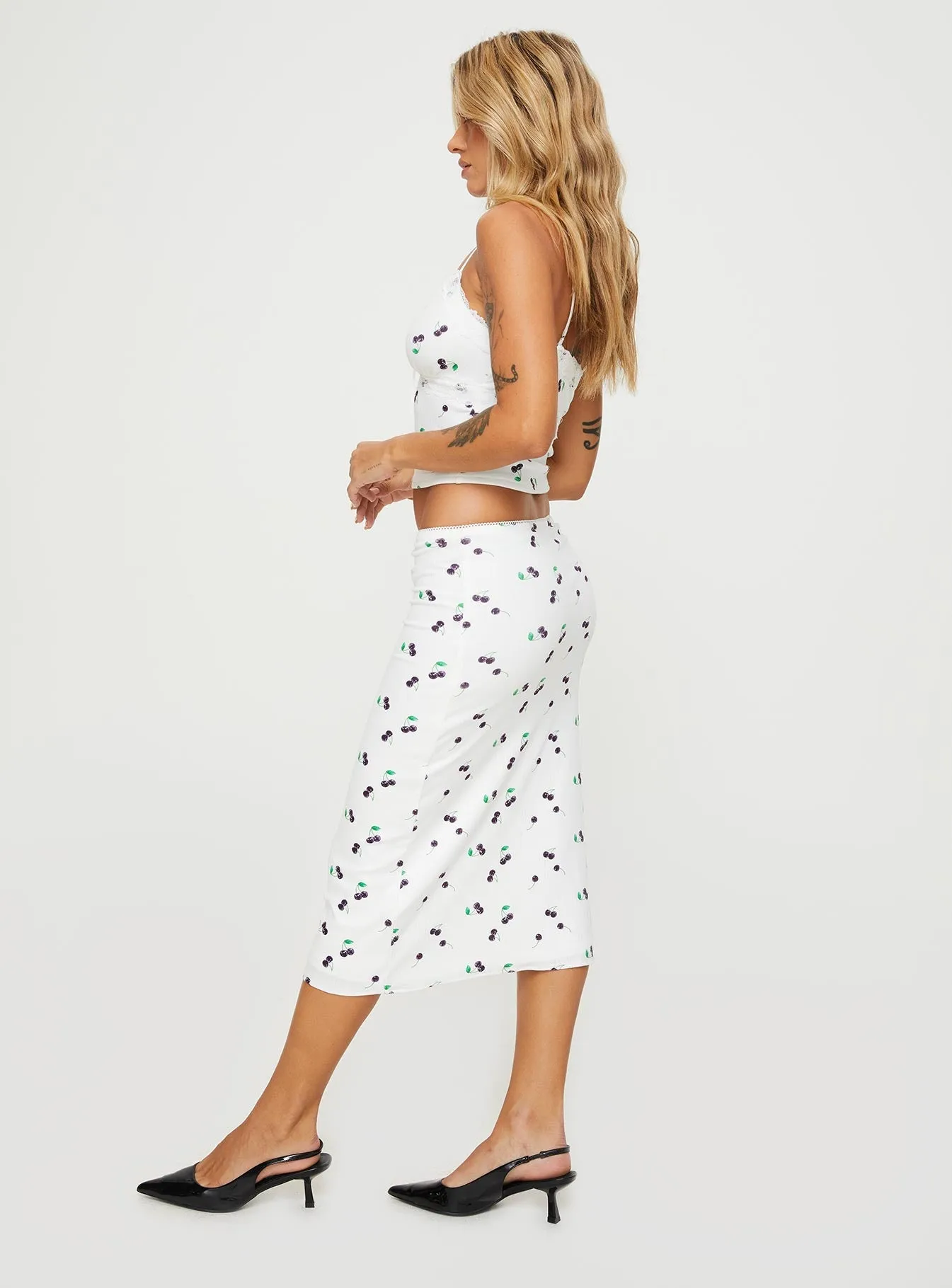 Outfit Diary Minimalist Style Reilan Set White Multi