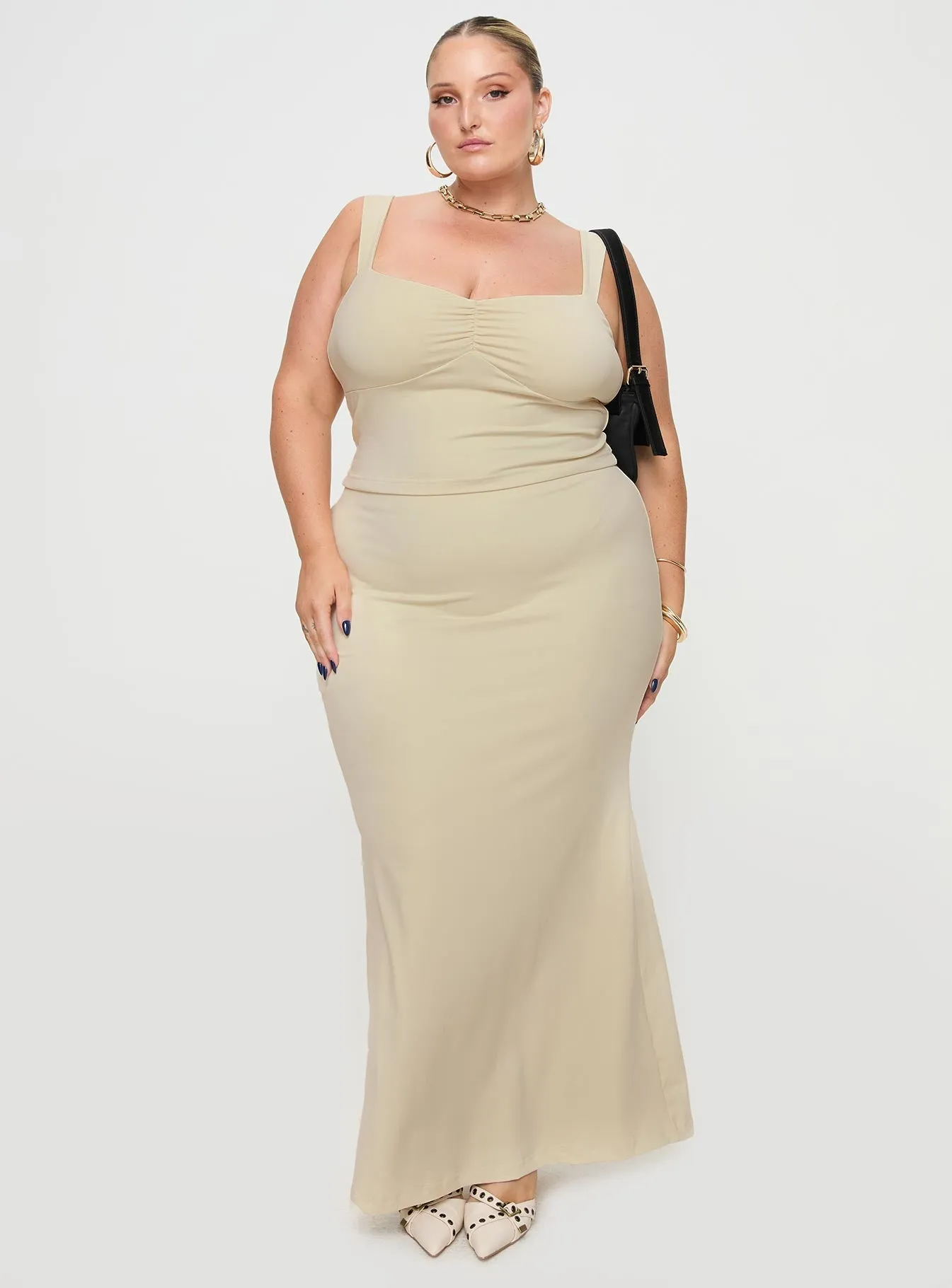 Rosalynda Set Ecru Curve Athleisure Inspired Laidback Style