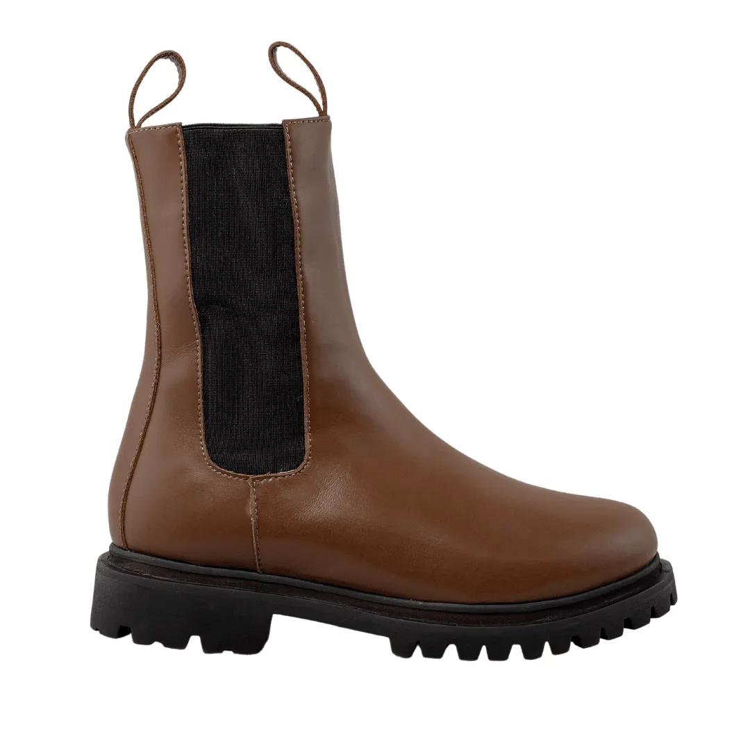 'Chloe' cognac vegan-leather chelsea boot with chunky sole by Zette Shoes Shock absorption Flexibility Design