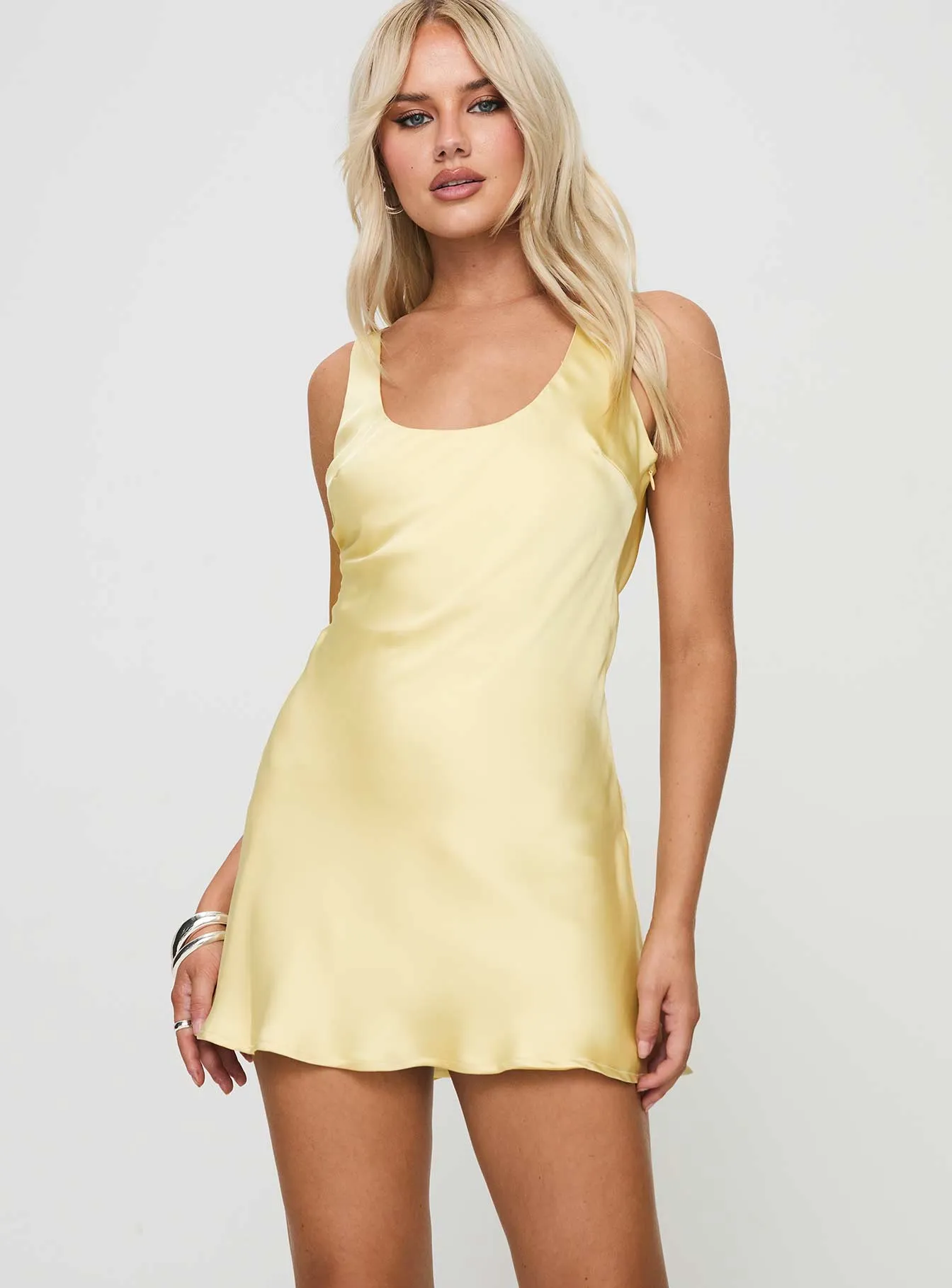 Chill Friendly Sama Mini Dress Yellow