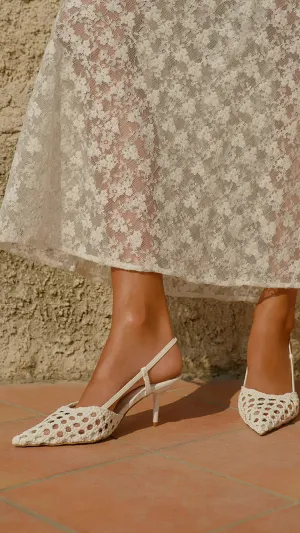 Buckle Detail Comfortable Collar Lummi Heel - White