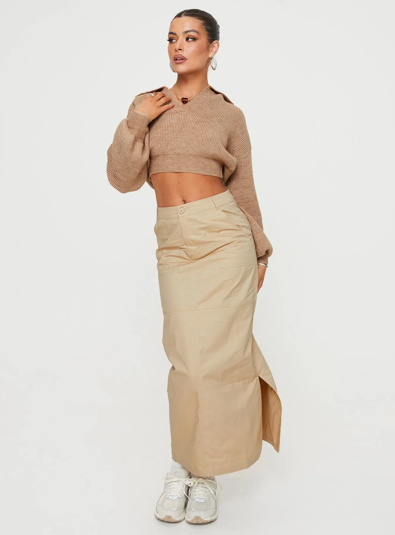 Clean Outfit Devine Cargo Maxi Skirt Stone