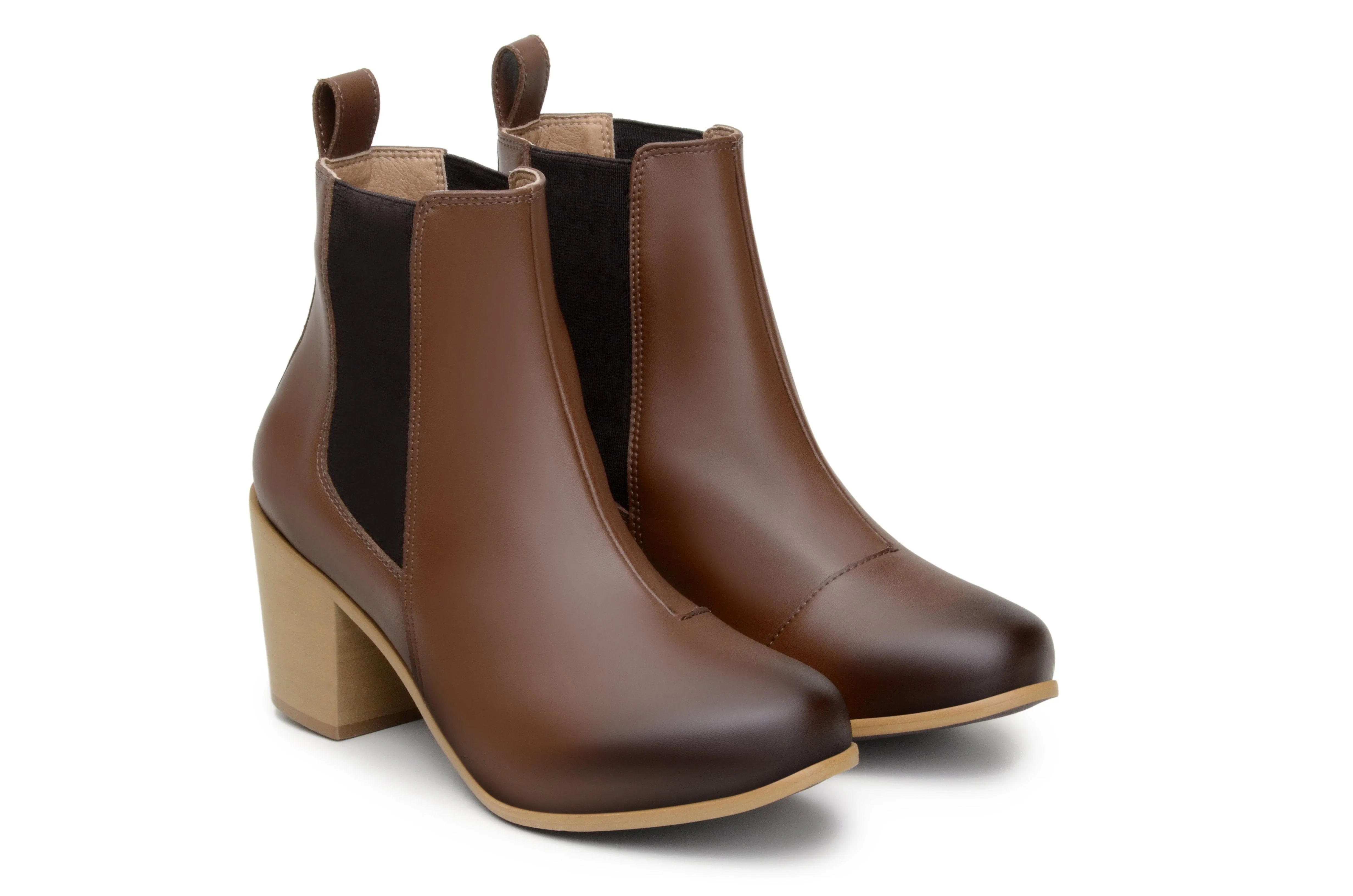 'Sinead' vegan leather chelsea boot by Zette Shoes - cognac Breathable Urban Traveler