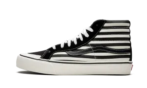 Sk8-Hi 138 SF "Stripes" Built Light ModernDesign