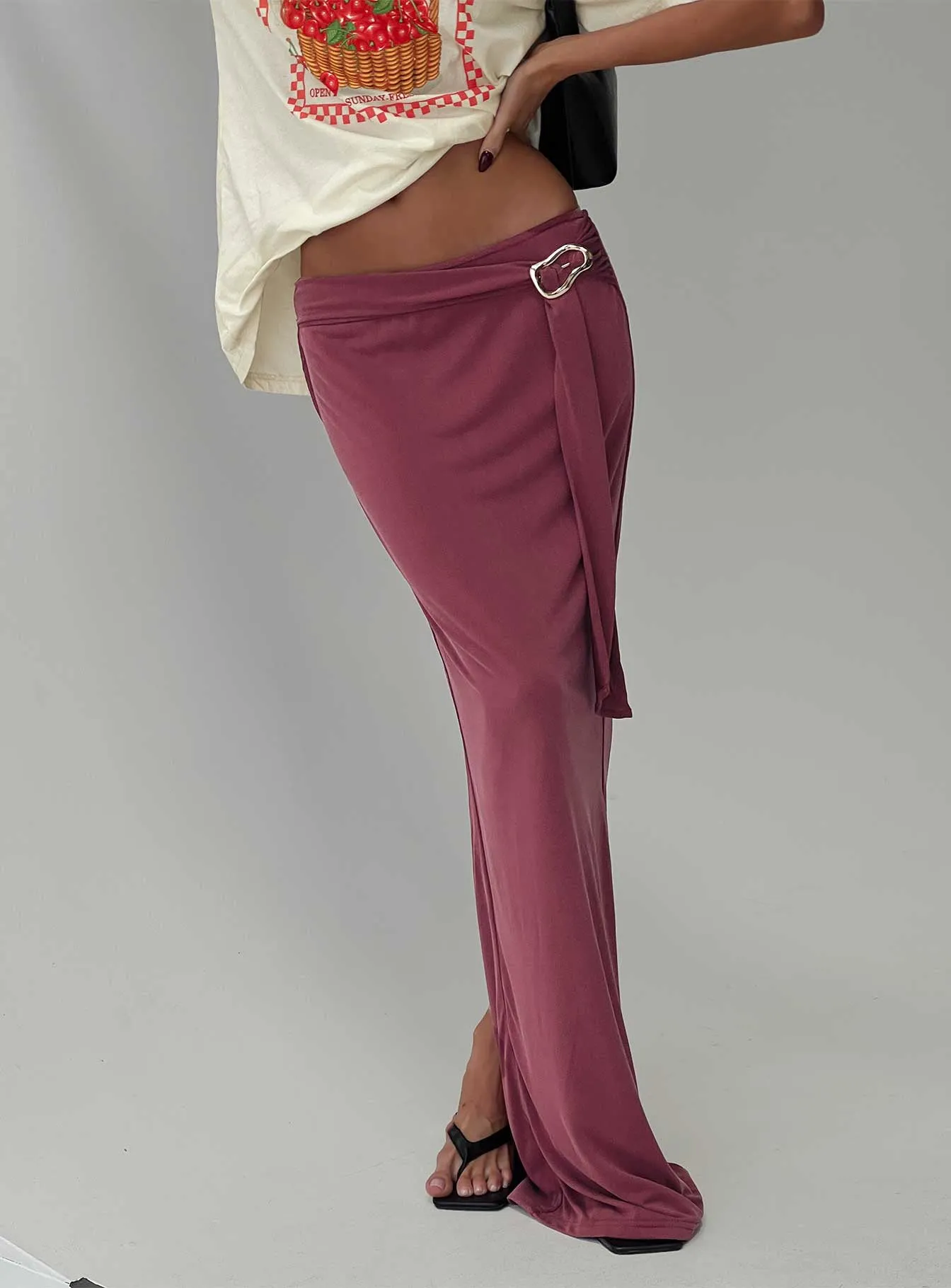 Tamera Maxi Skirt Burgundy Light Outfit Refined Style