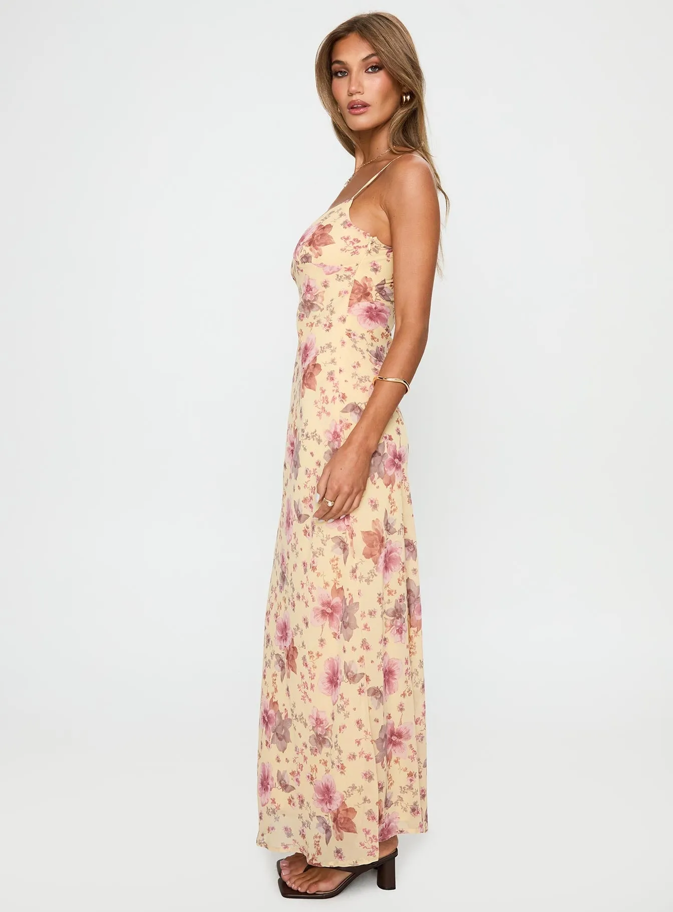 Flowing Layers Perfectly Styled Sugar Plum Maxi Dress Cream / Floral