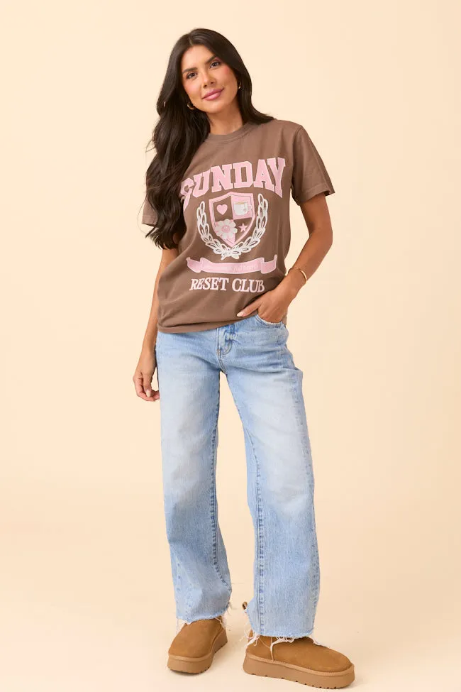 Easy Fit Sunday Reset Club Brown Graphic Tee