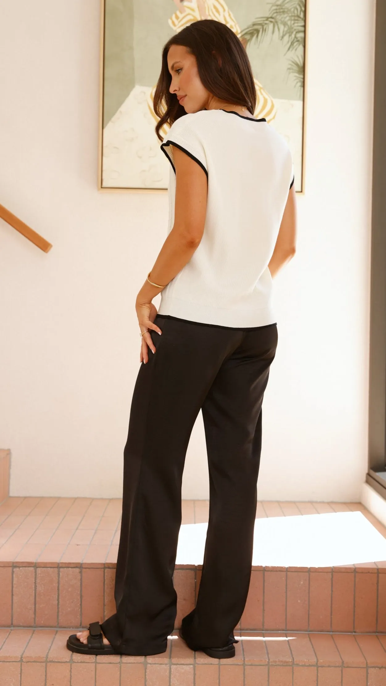 Adana Contrast Top - White / Black OdorResistant