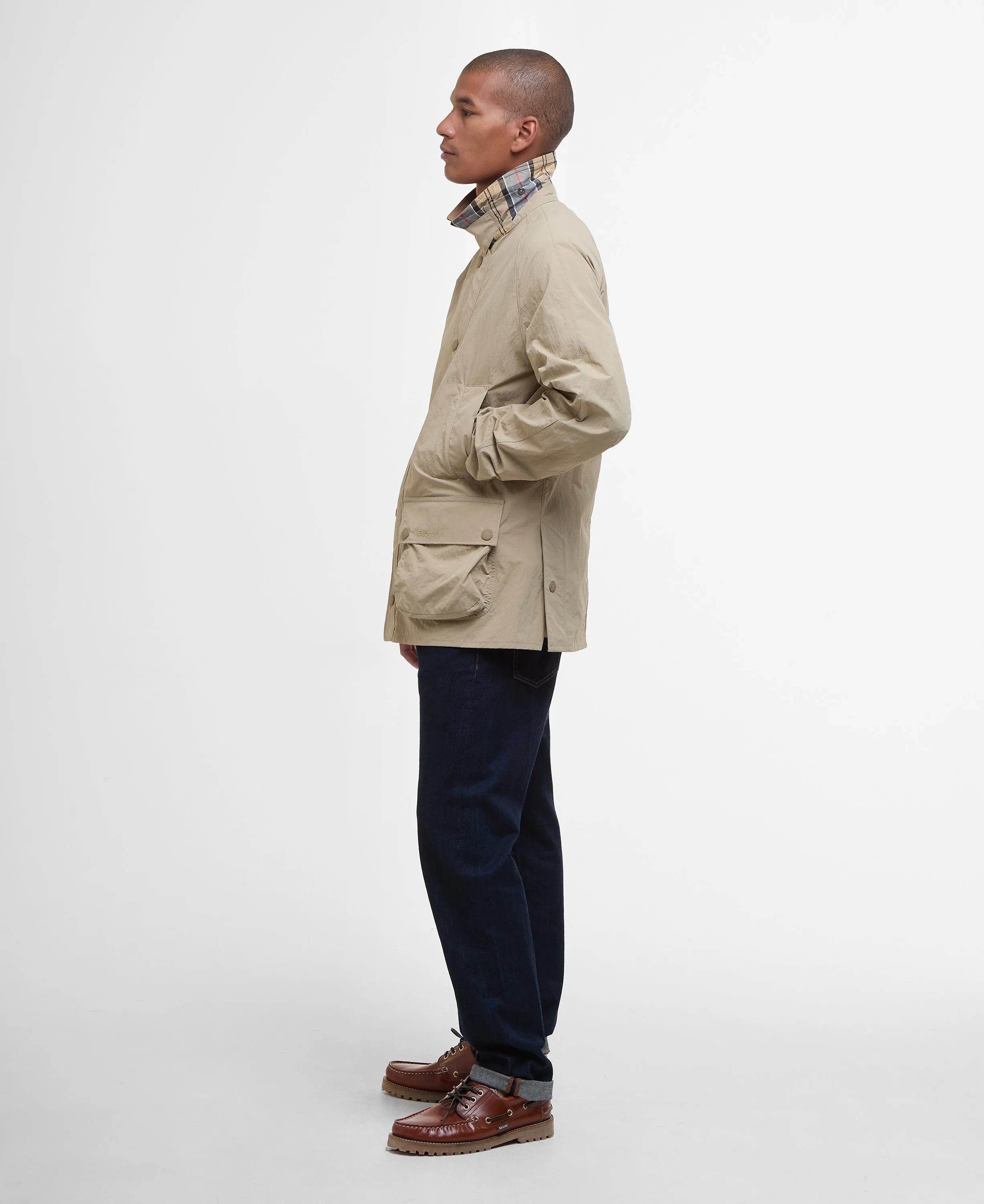 ID25103-Barbour Stone Showerproof Ashby Jacket Hypoallergenic Padding Zipper Closure Mechanism